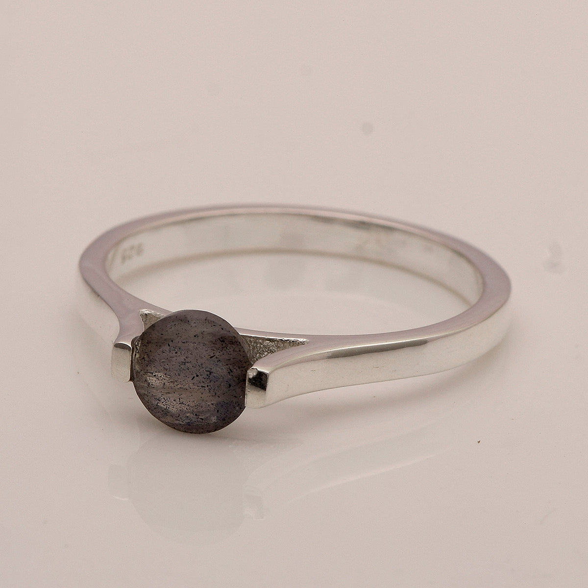 Fede nuziale in argento sterling 925 con labradorite taglio rotondo