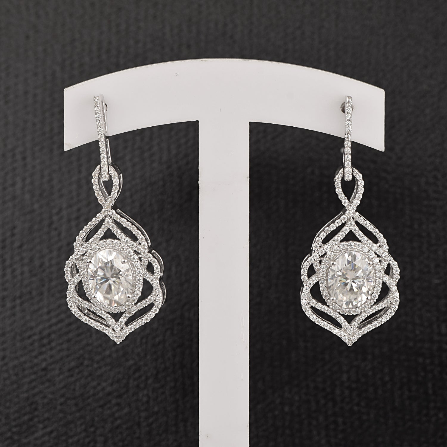 Orecchino con design in filigrana di moissanite - Argento Sterling