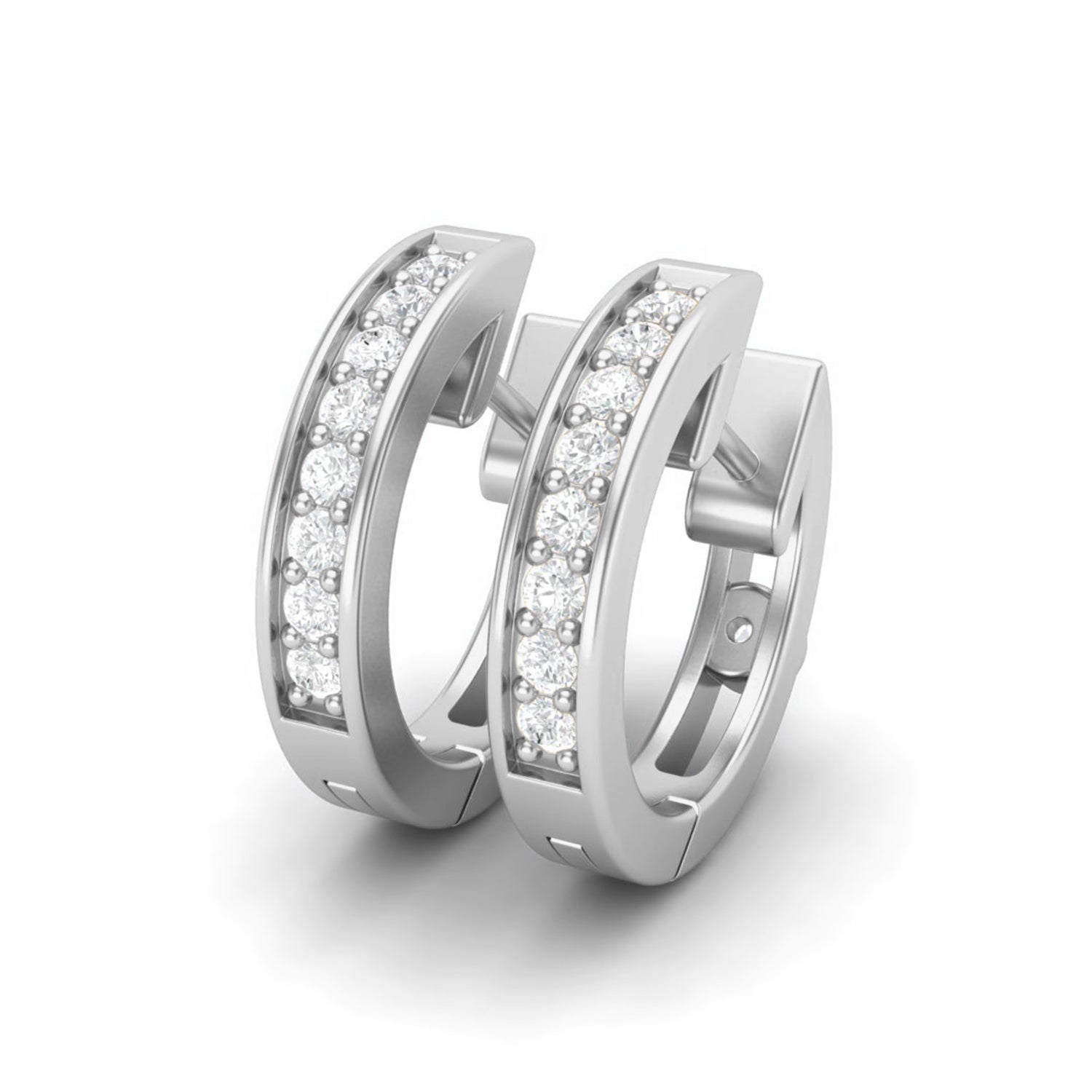Orecchini a cerchio classici con moissanite incastonata a canale – Argento Sterling