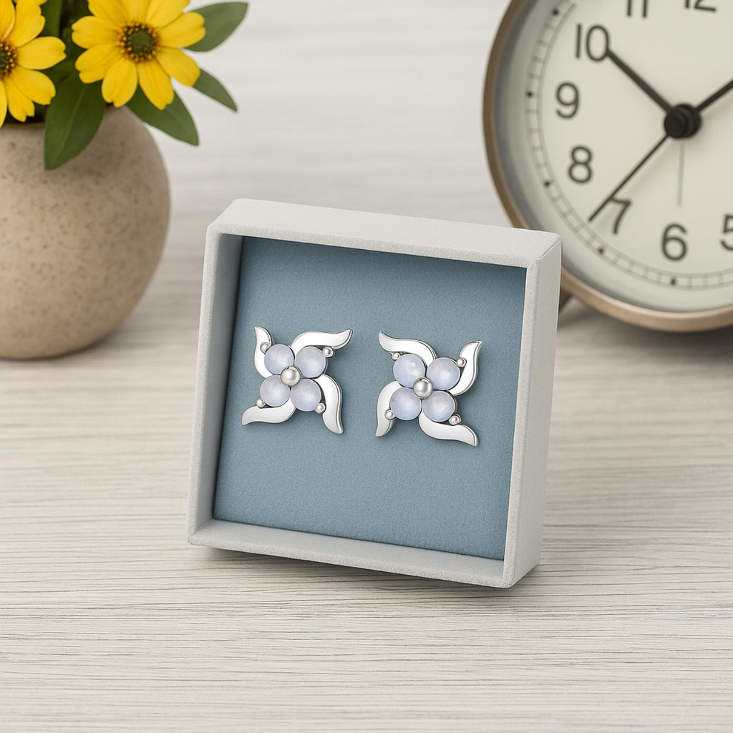 Orecchini a bottone con svastica in pietra di luna - Argento sterling