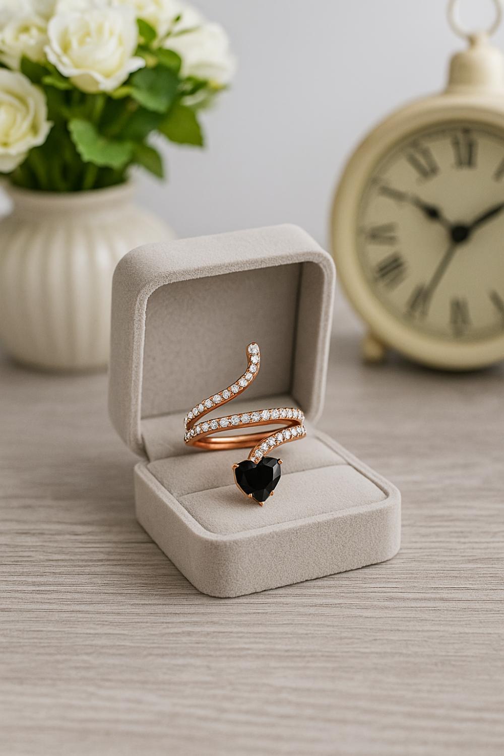 Anello a forma di serpente in argento sterling 925 con spinello nero
