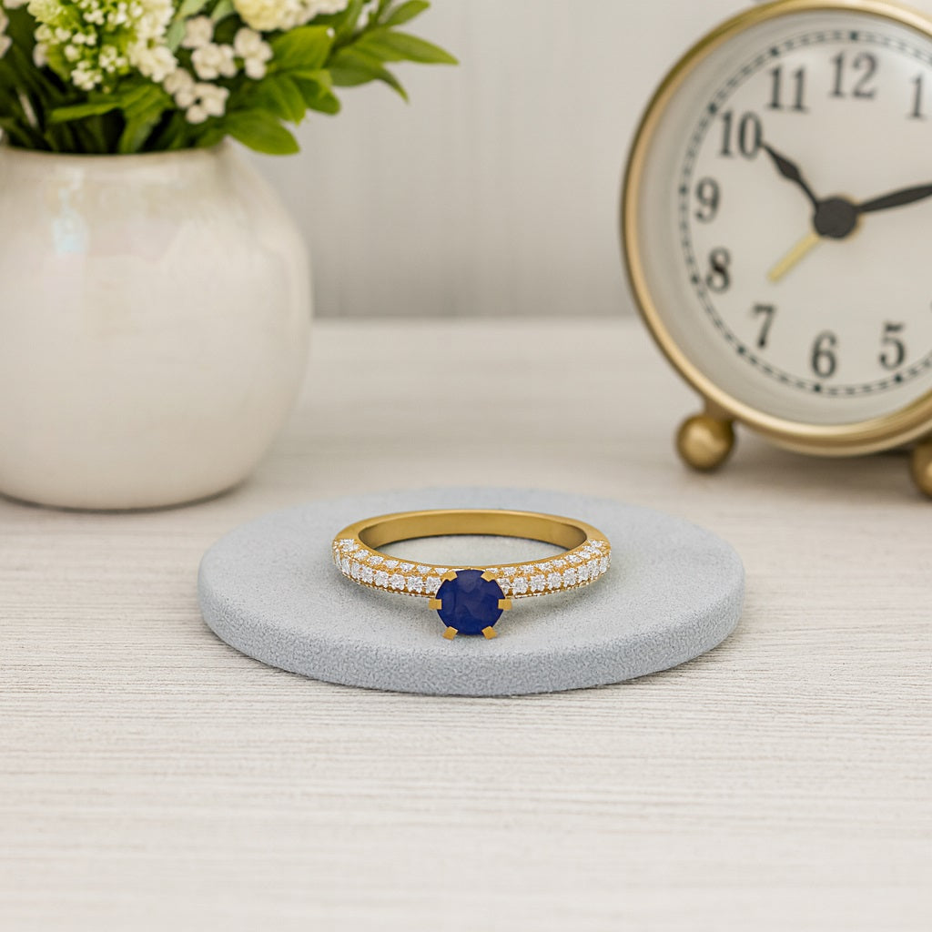 Blue Sapphire 0.50 Ct Round Soliatire Pavé Band Ring – 14k Yellow Gold