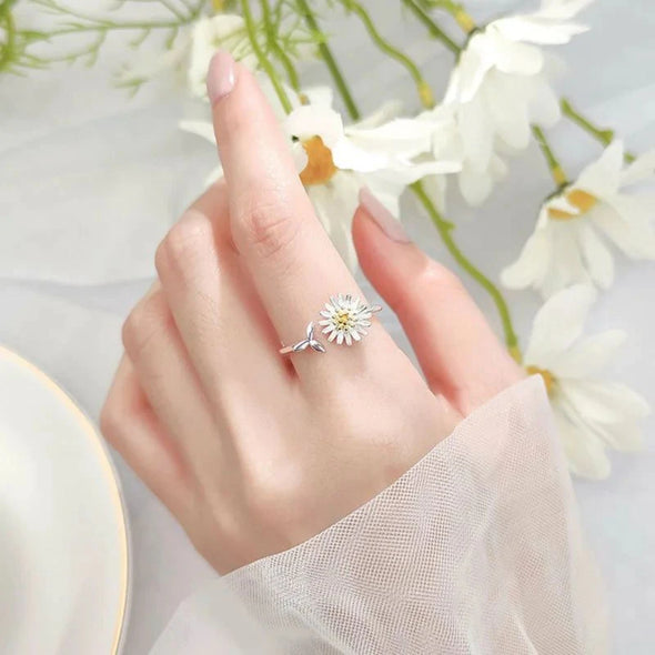 Sterling Silver Floral Design Openable Ring