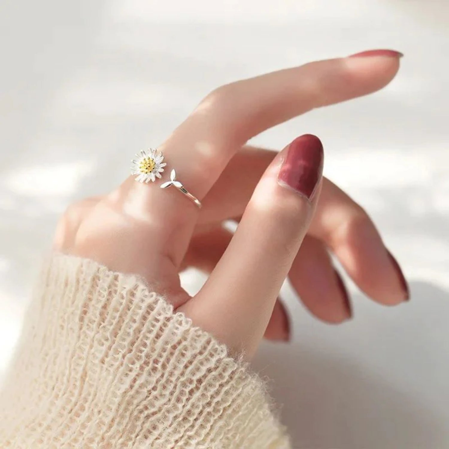 Sterling Silver Floral Design Openable Ring