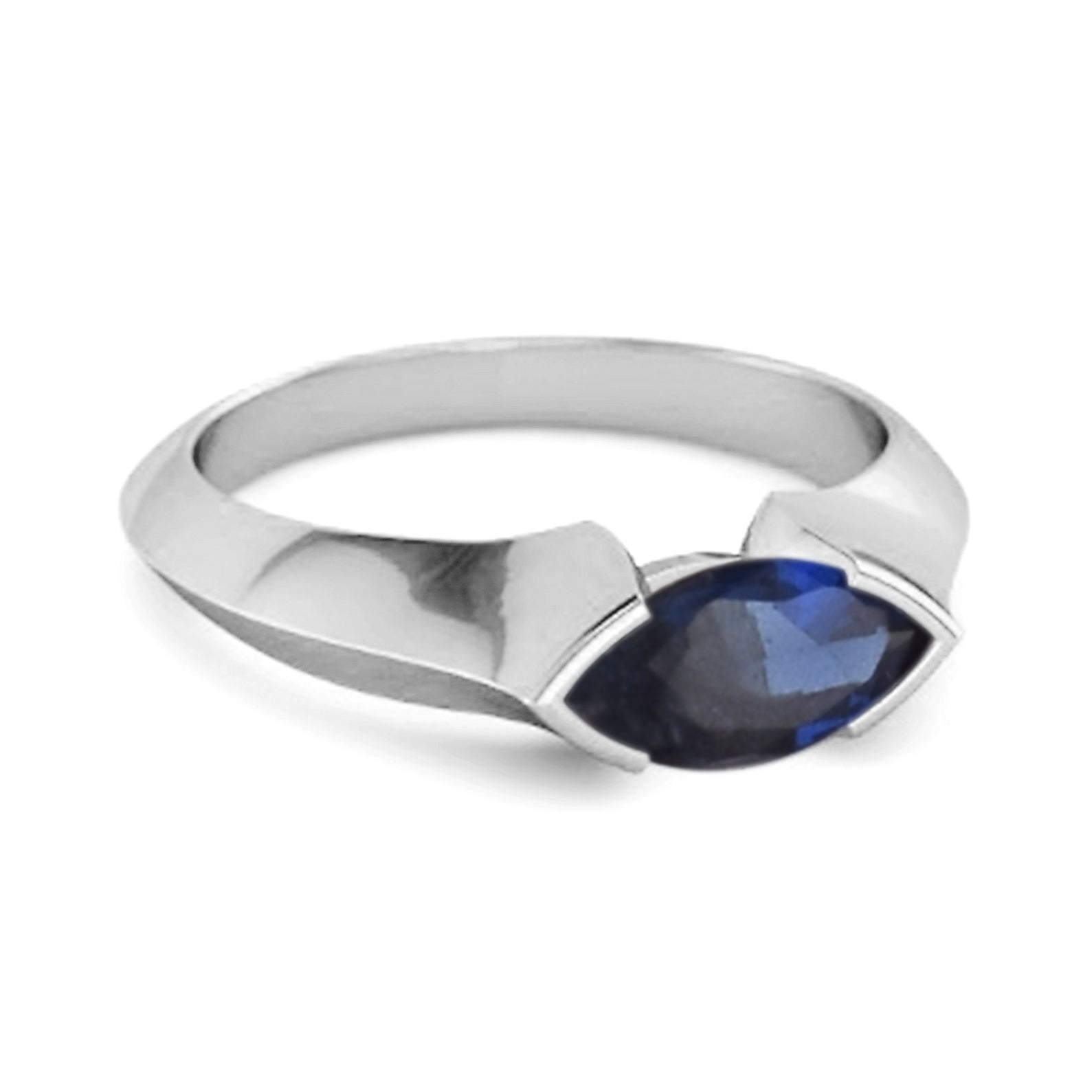 blue sapphire ring