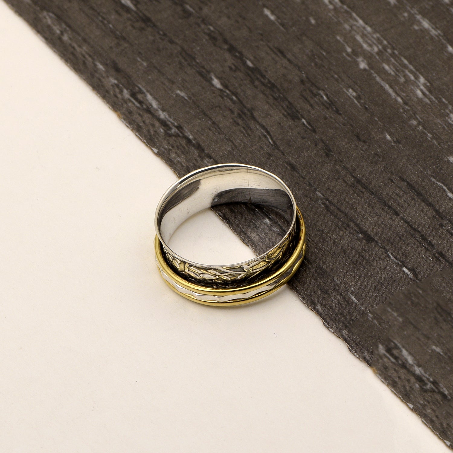 Dual Tone Floral Design Spinner Ring - Sterling Silver