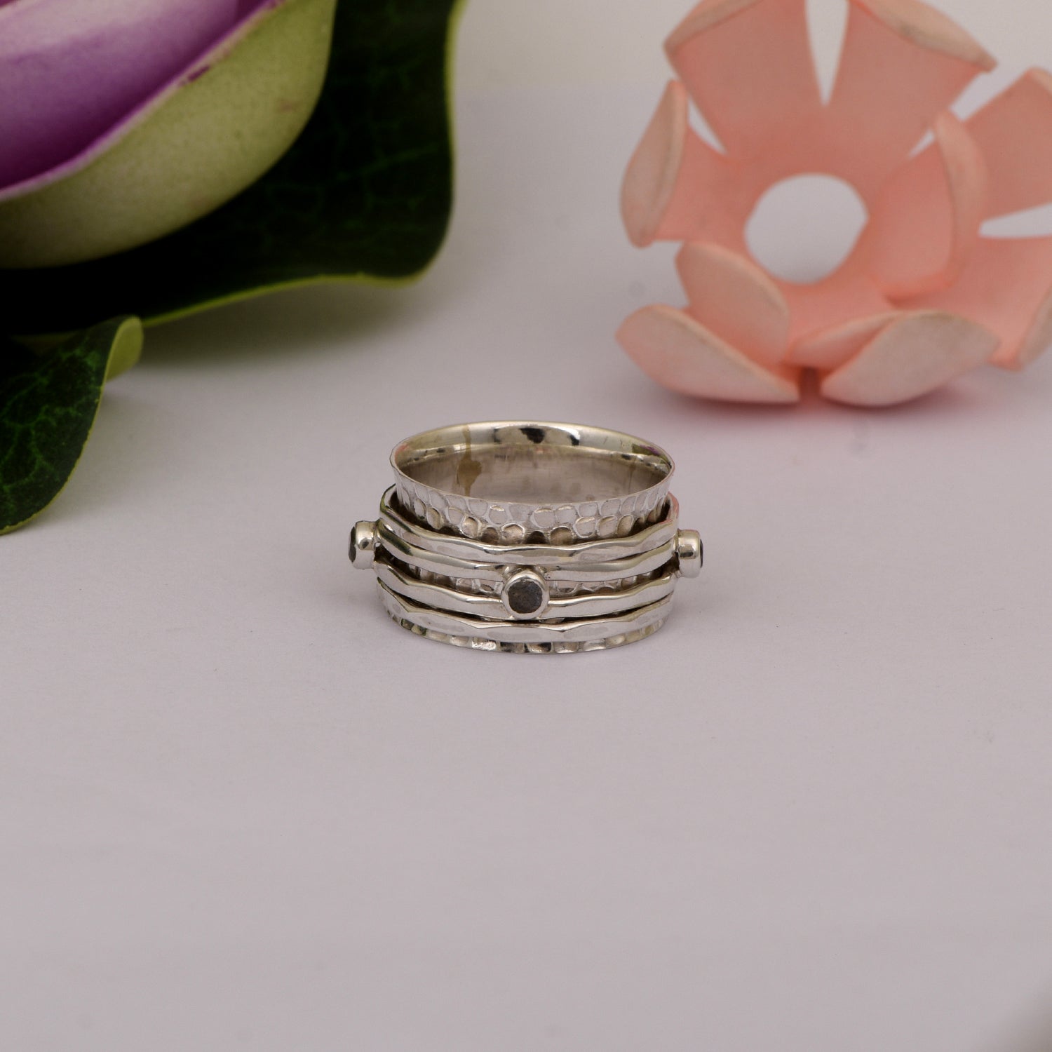 Labradorite Hammered Texture Spinner Ring - Sterling Silver