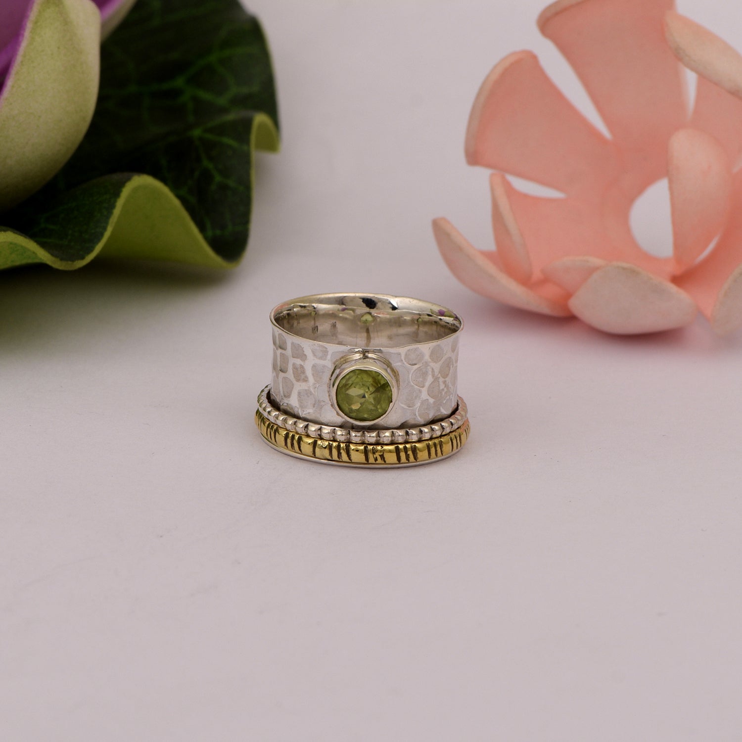 Peridot Hammered Spinner Ring - Sterling Silver