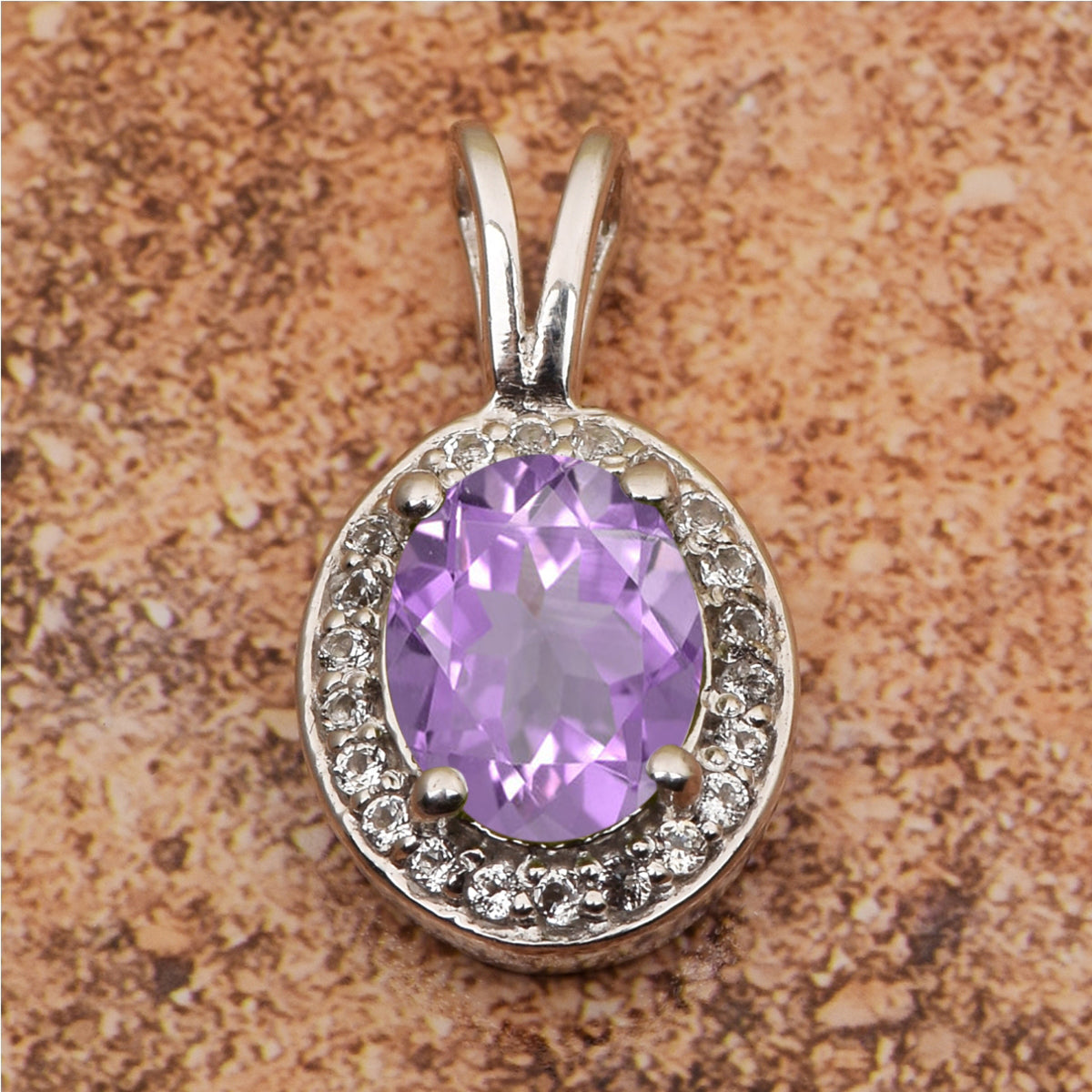 Ciondolo con pietre preziose multi-scelta in stile celtico