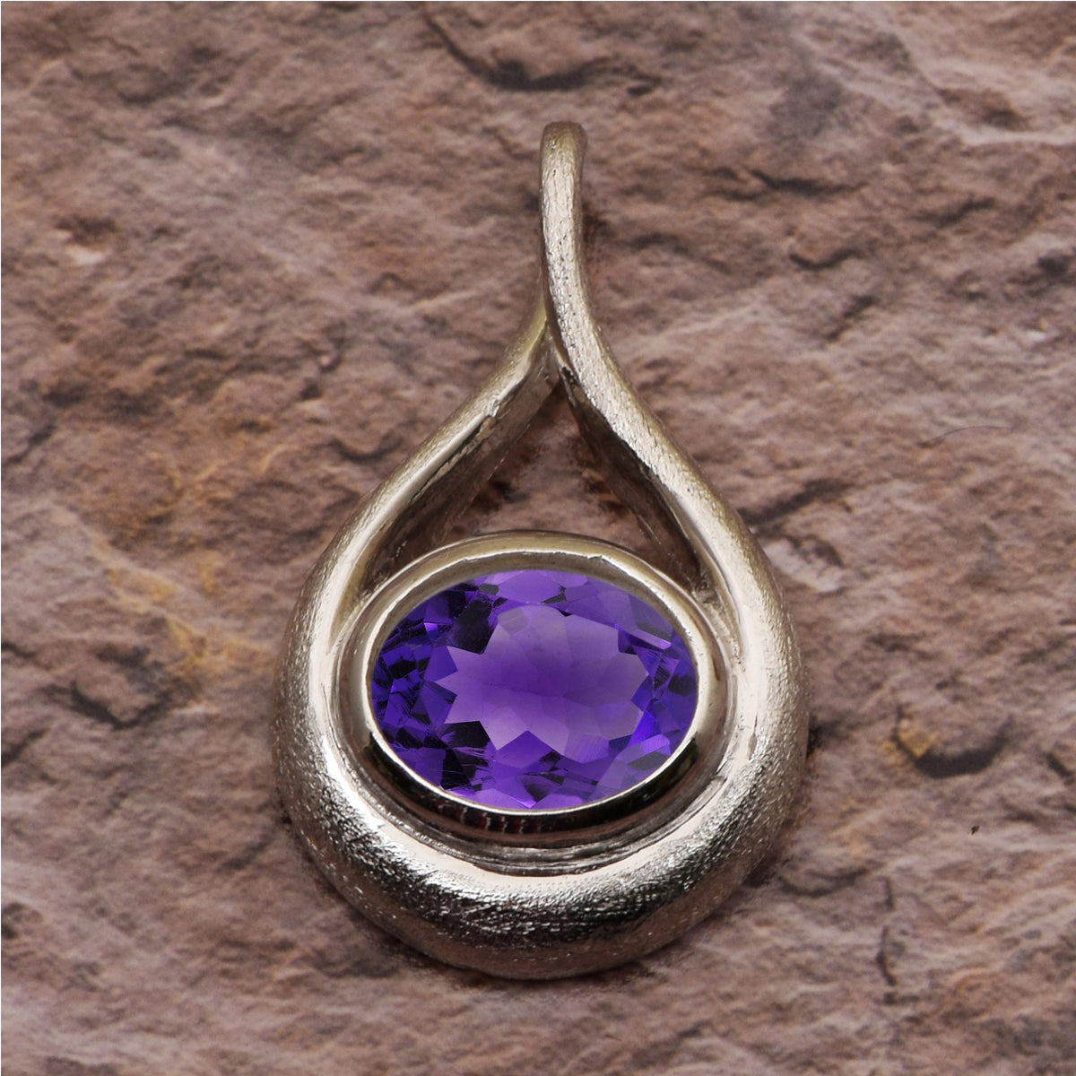 Celtic Style Round Cut Multi Choice Gemstone Pendant