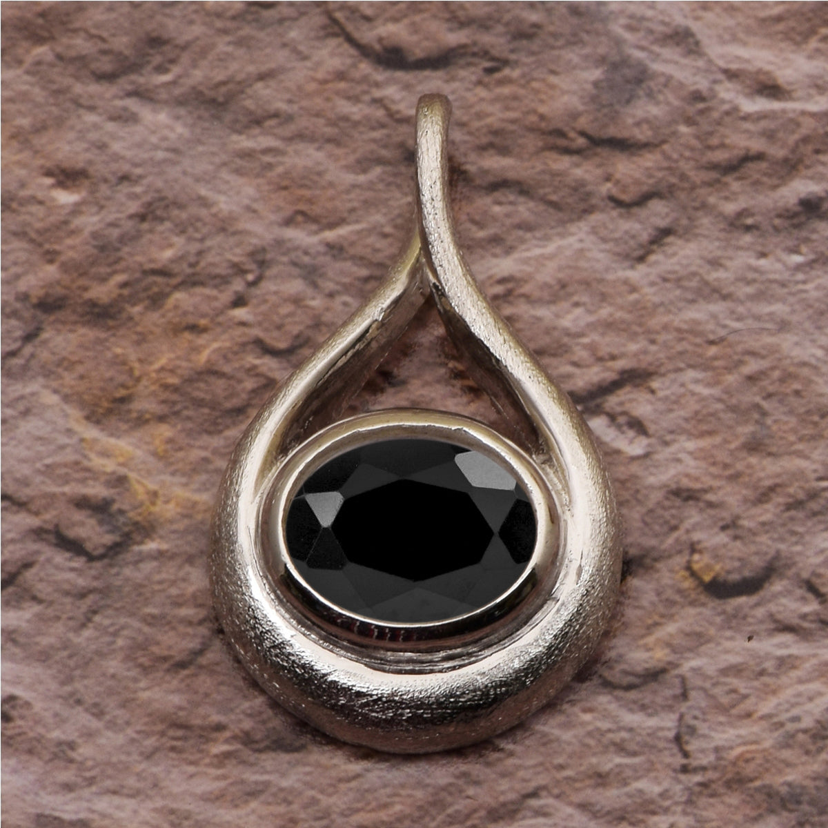 Celtic Style Round Cut Multi Choice Gemstone Pendant