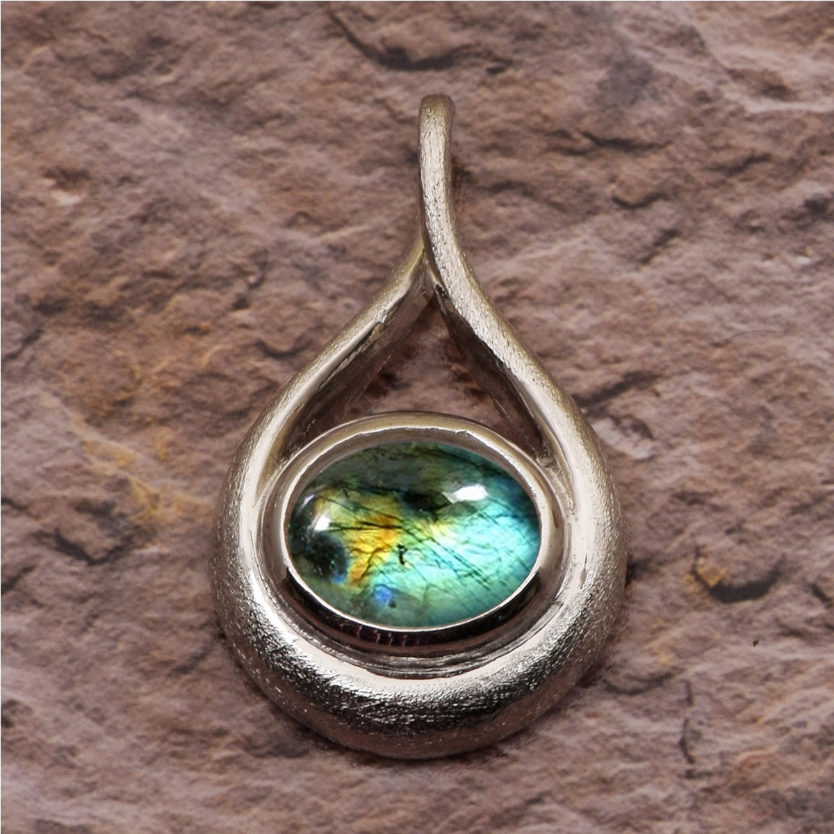 Celtic Style Round Cut Multi Choice Gemstone Pendant