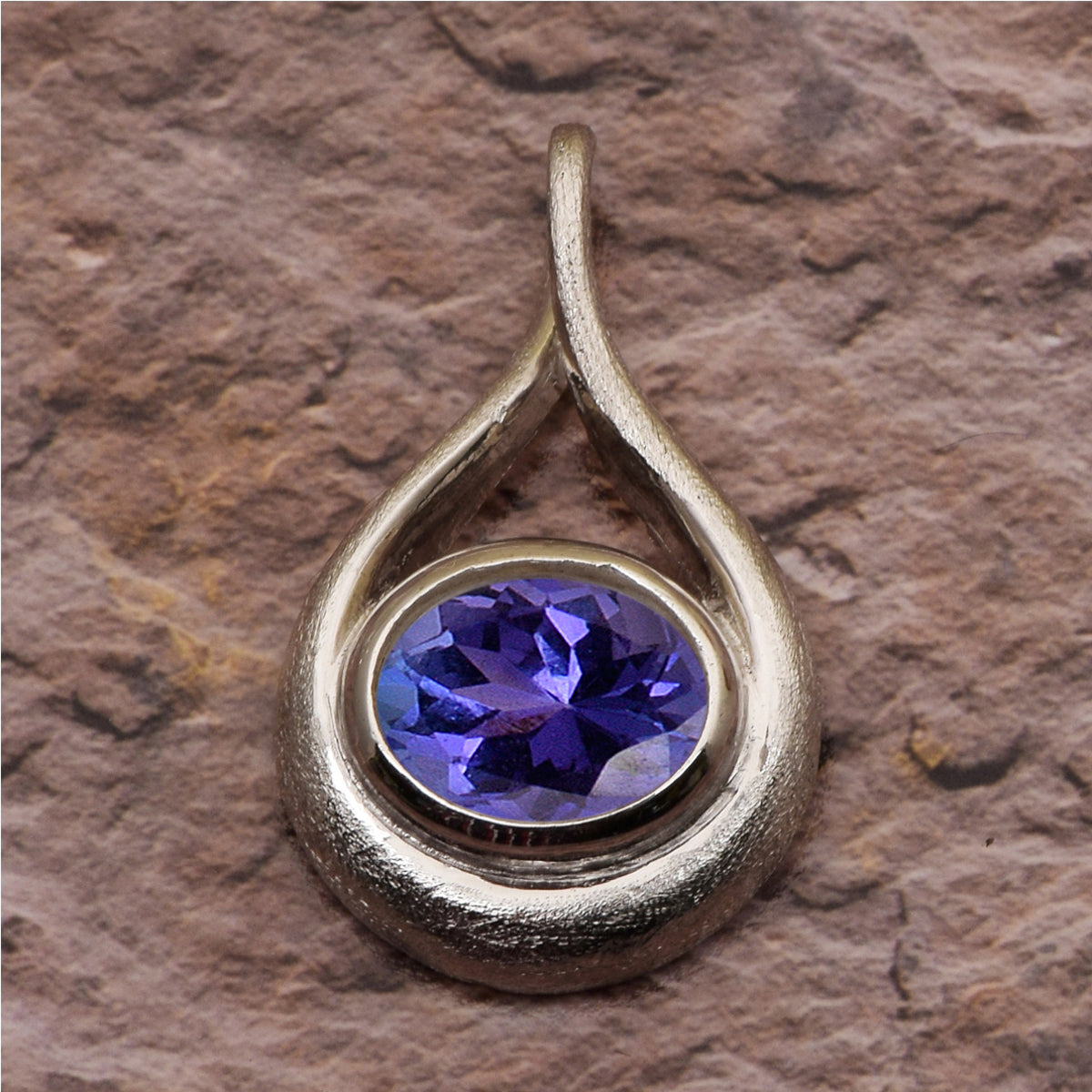 Celtic Style Round Cut Multi Choice Gemstone Pendant