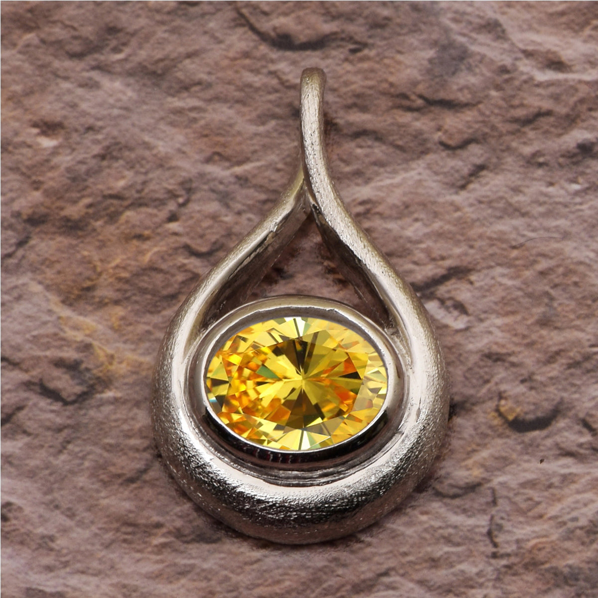Celtic Style Round Cut Multi Choice Gemstone Pendant
