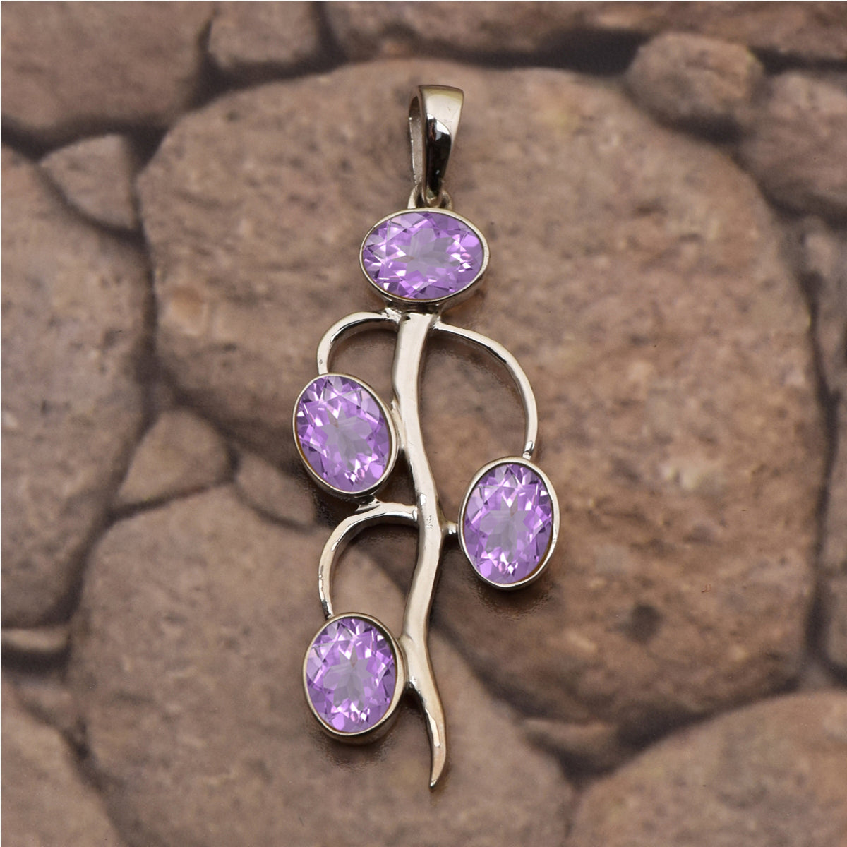 Ciondolo con pietre preziose multi-scelta in stile vintage