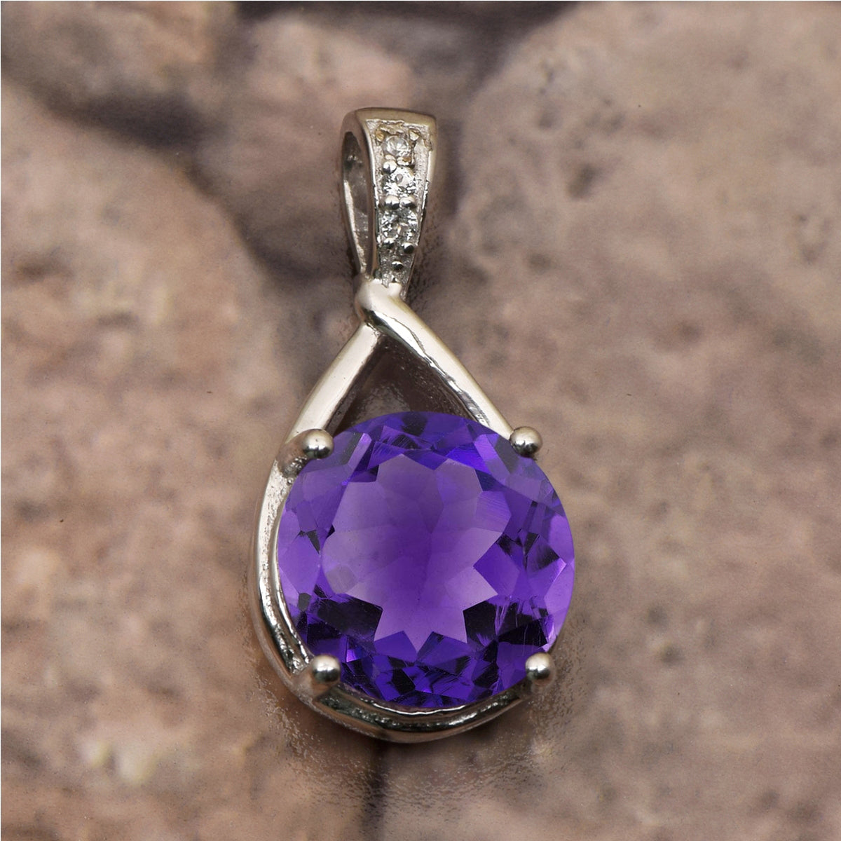 Art Deco Round Cut Multi Choice Gemstone Pendant