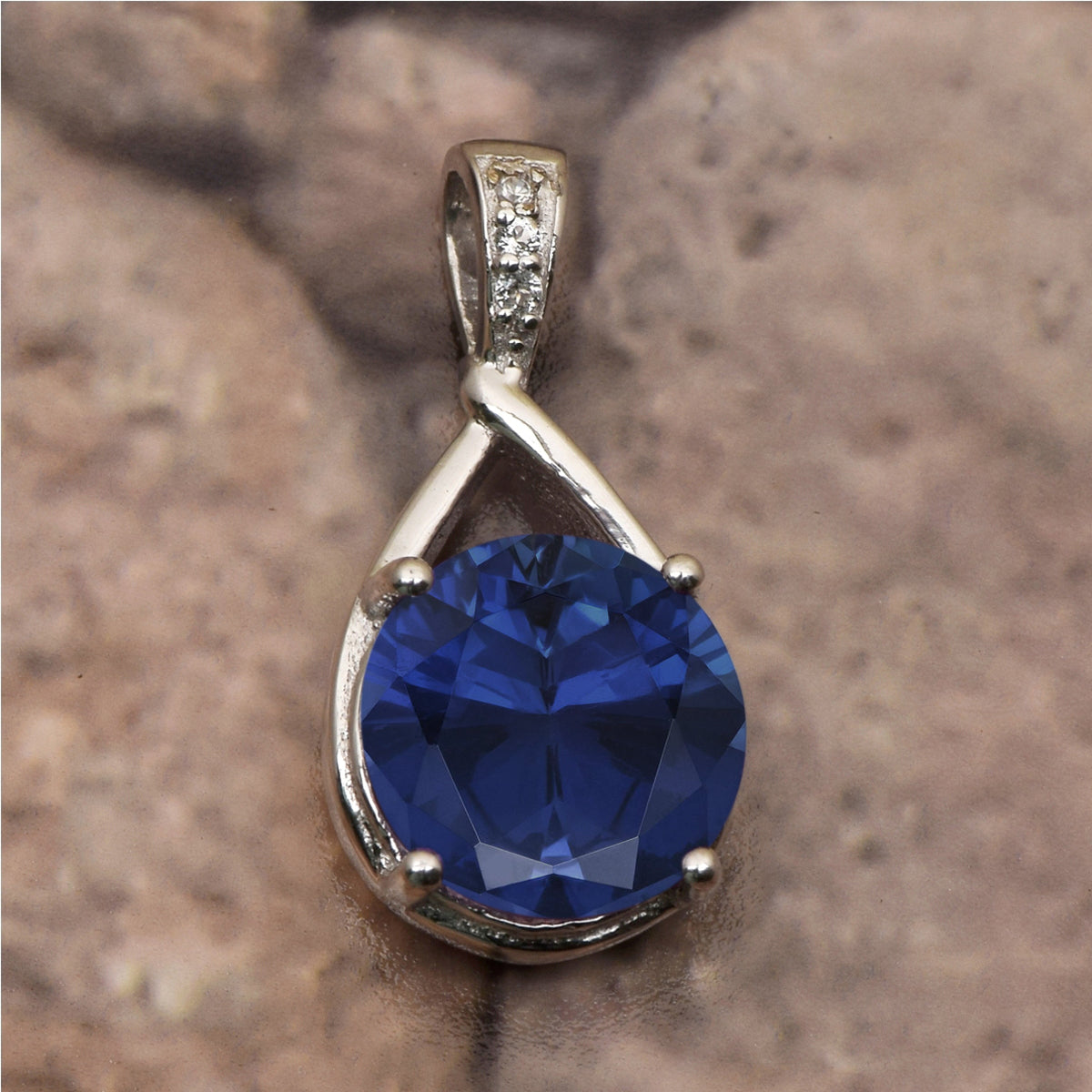 Art Deco Round Cut Multi Choice Gemstone Pendant