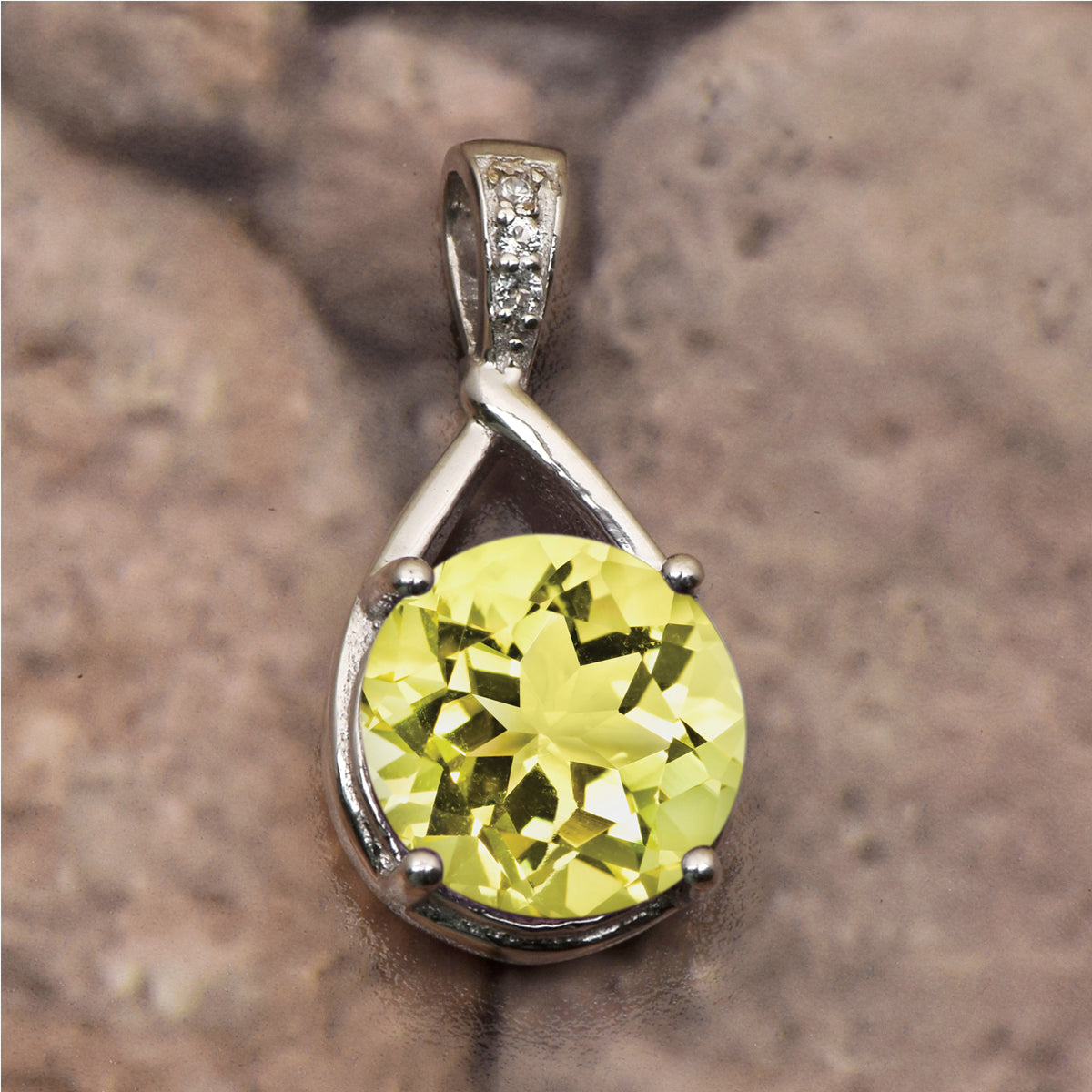 Art Deco Round Cut Multi Choice Gemstone Pendant