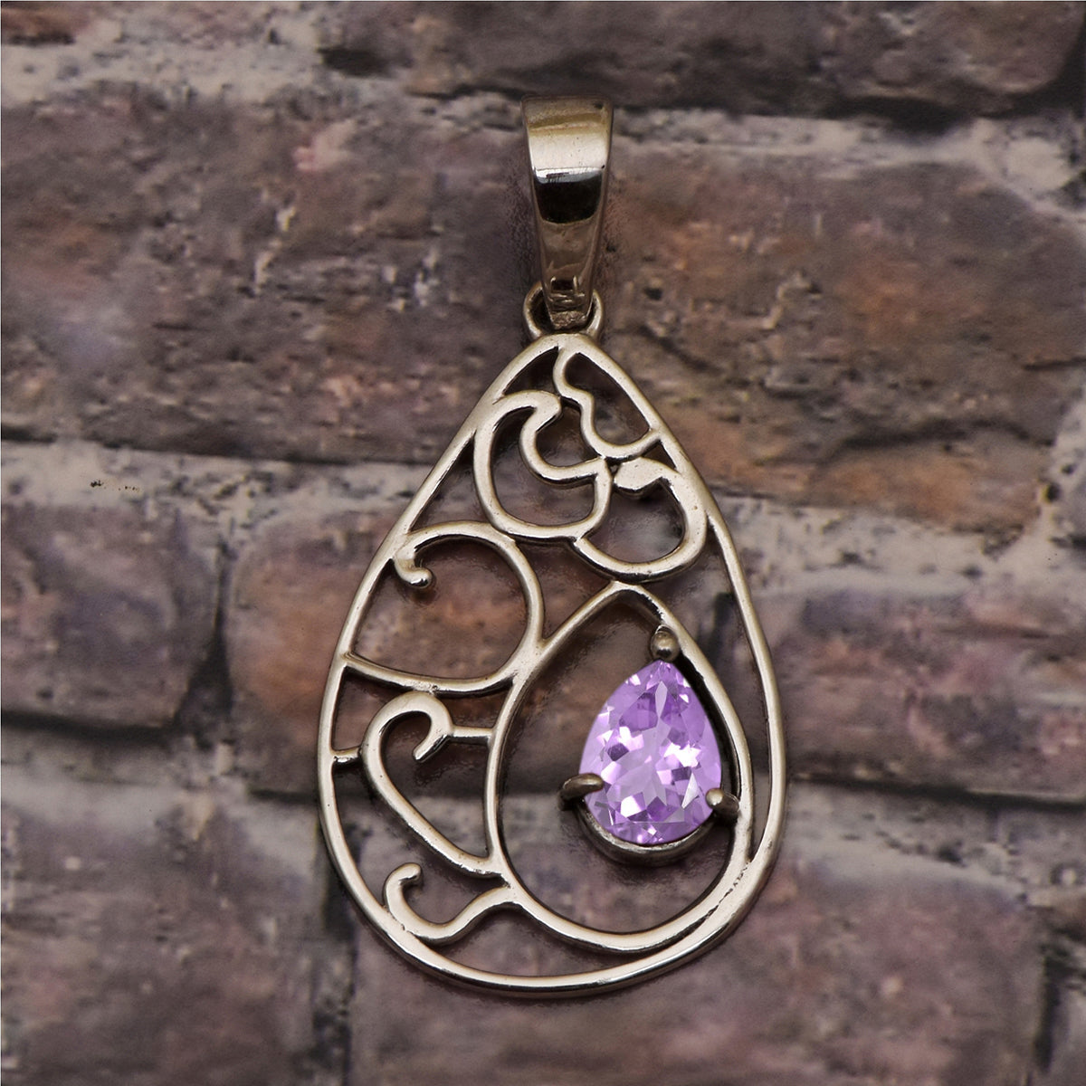 Ciondolo vintage a goccia con pietre preziose di diverse scelte