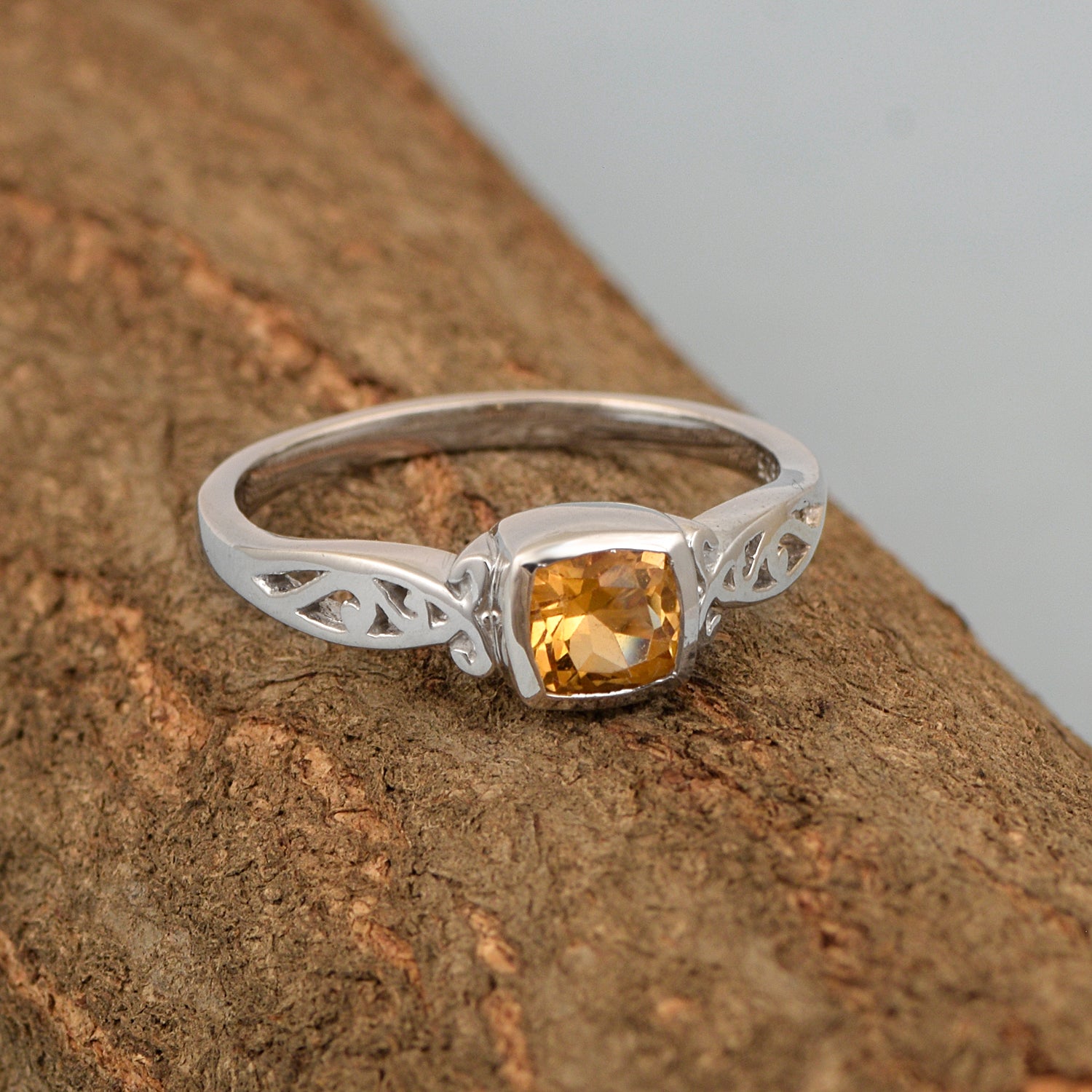Citrine Filigree Openwork Band Ring – Sterling Silver