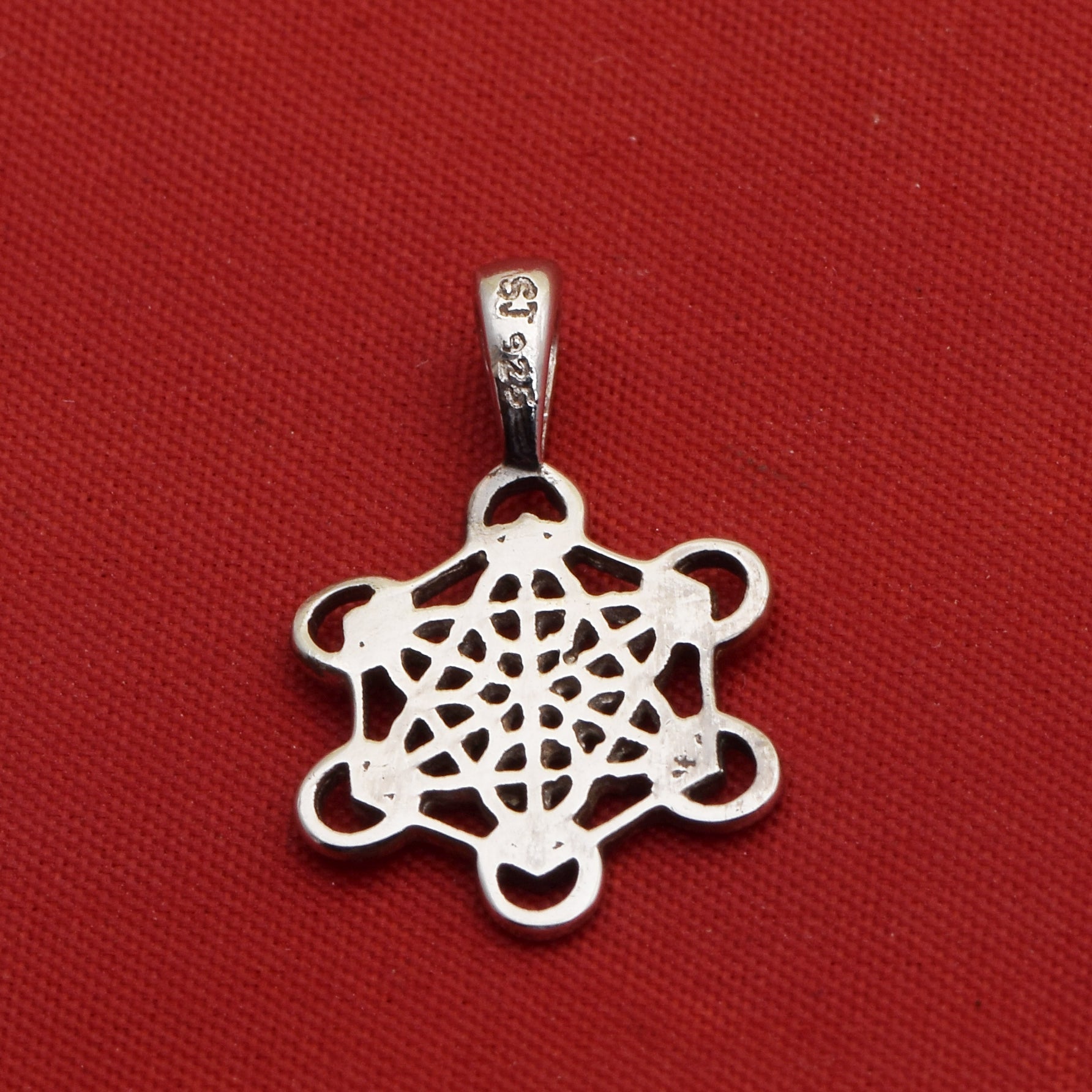 Ciondolo di geometria sacra