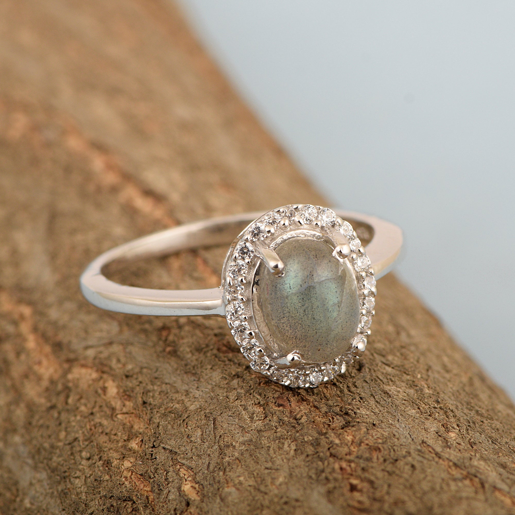 Labradorite ring