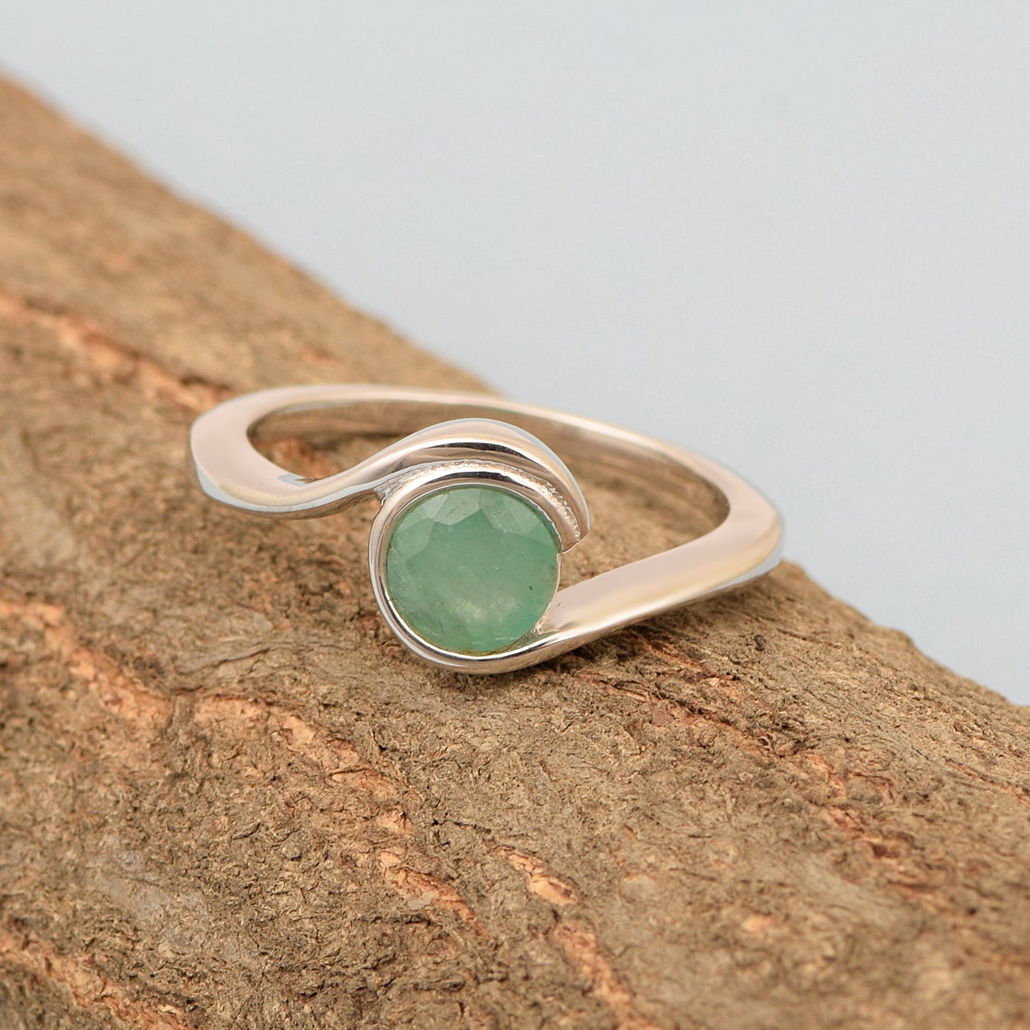Emerald ring