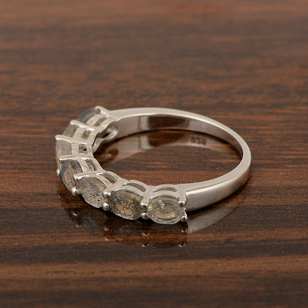 Labradorite ring