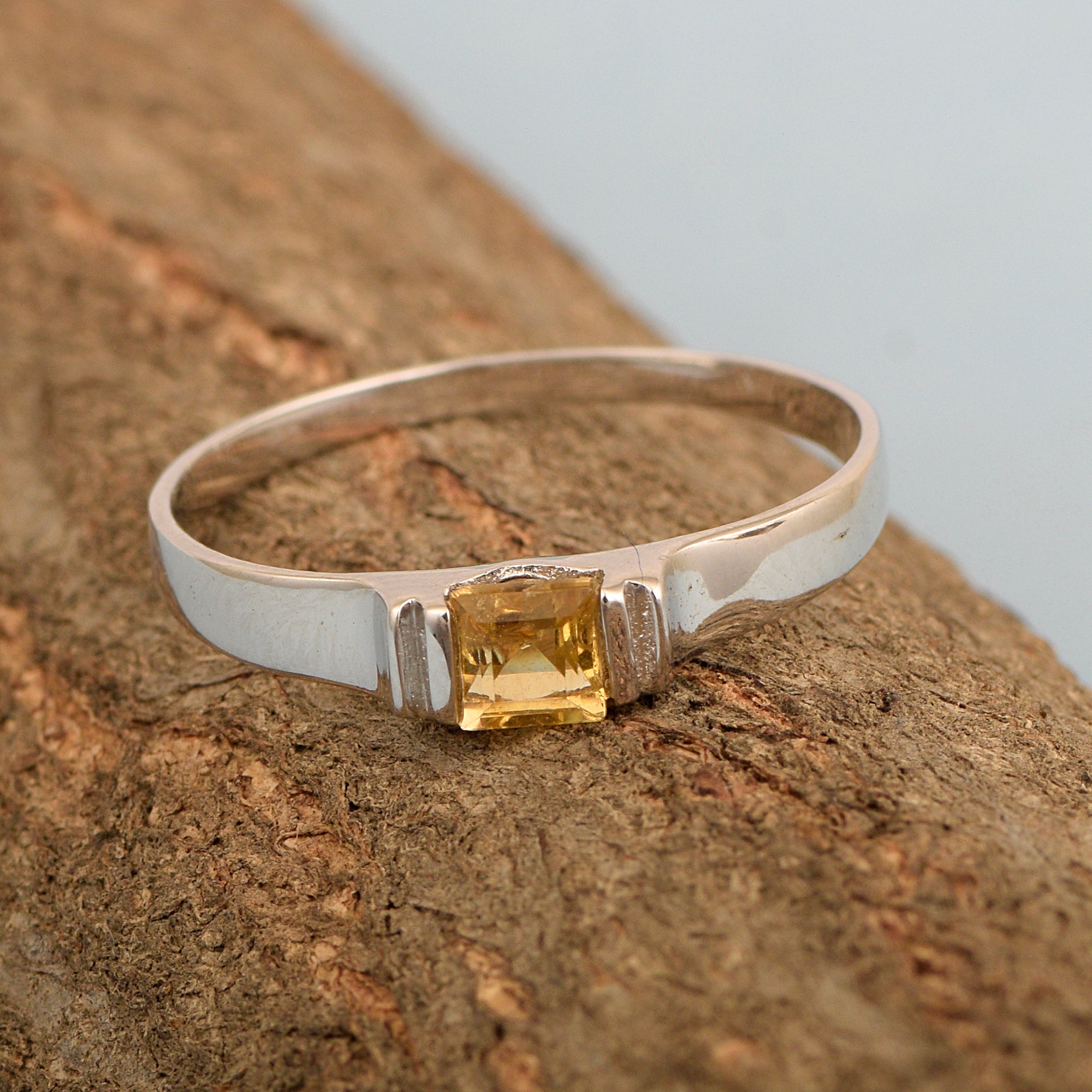 Citrine ring