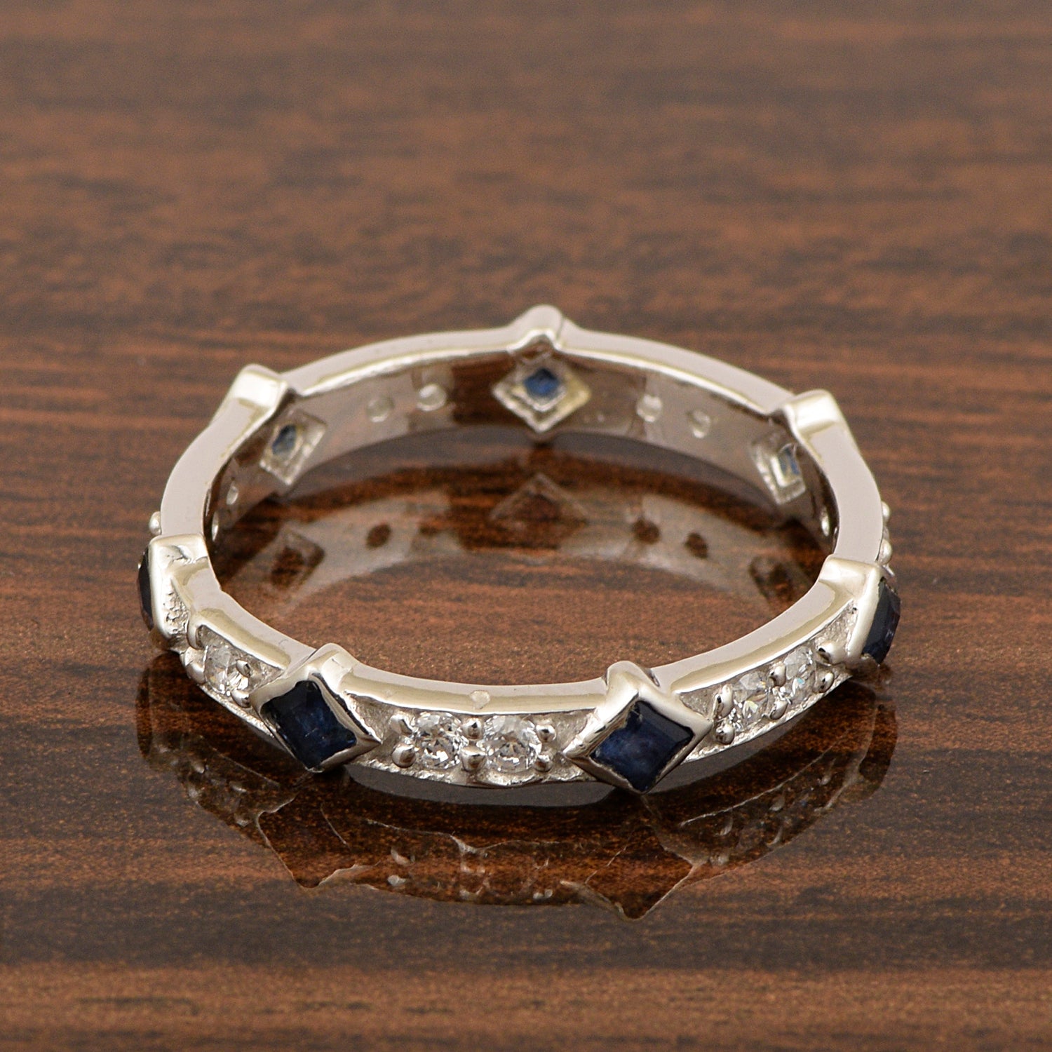 blue sapphire ring