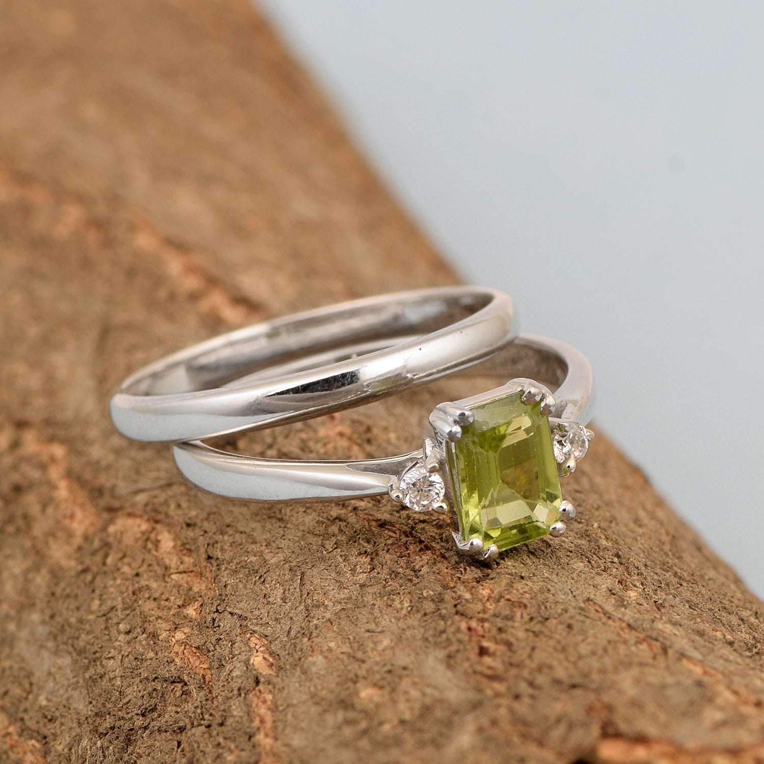 Peridot ring