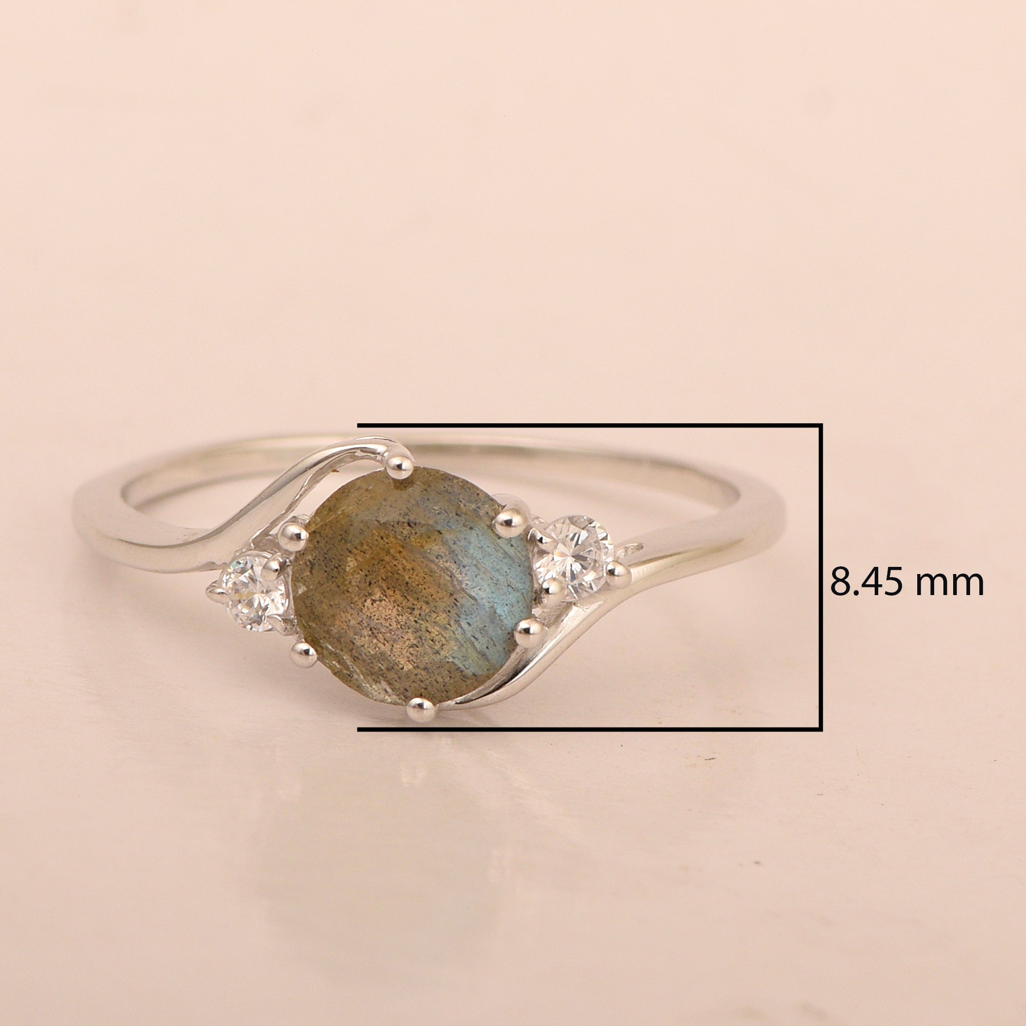 Labradorite ring