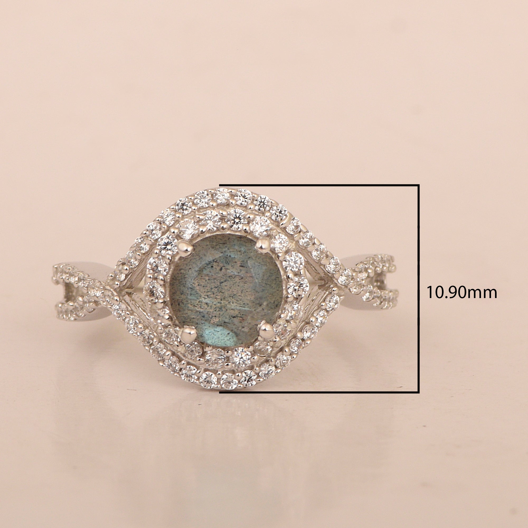 Labradorite ring