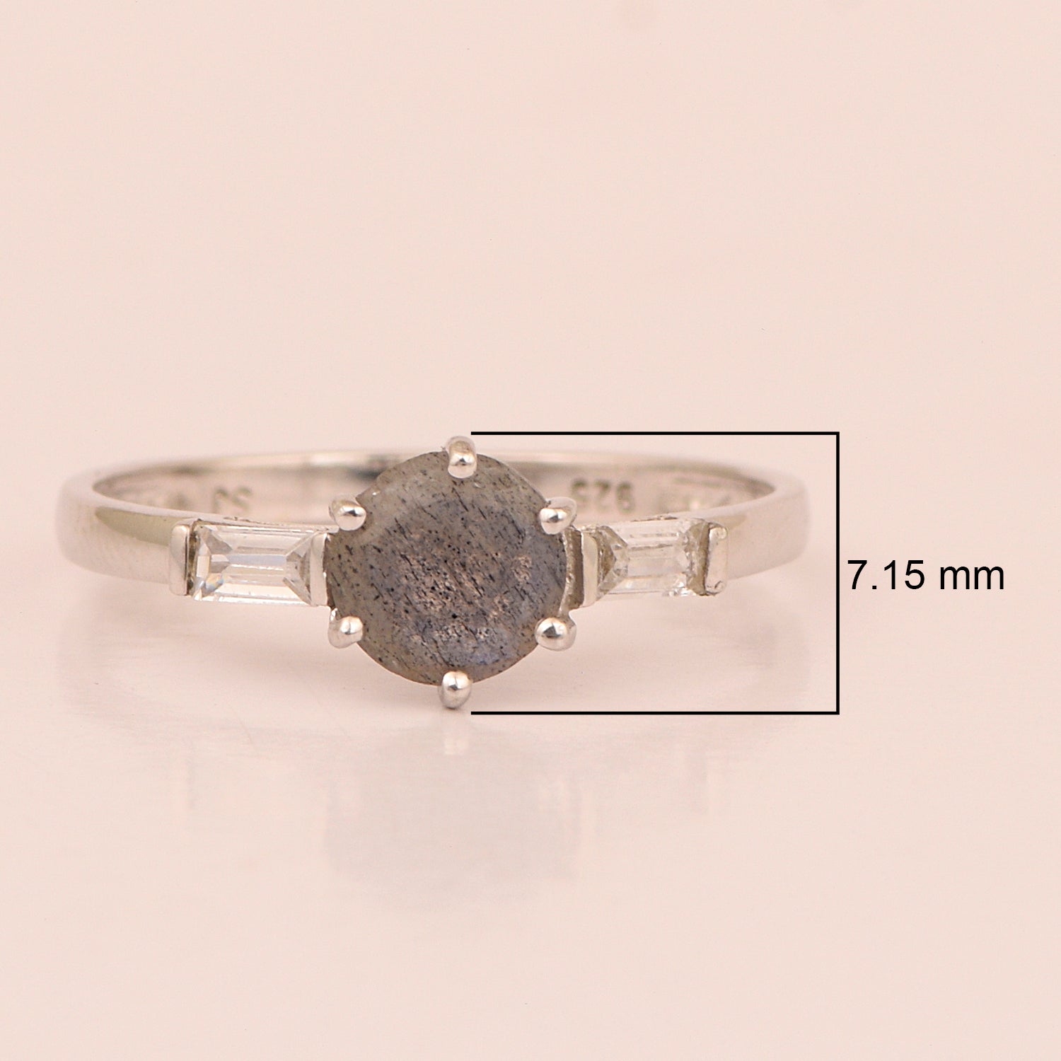 Labradorite ring