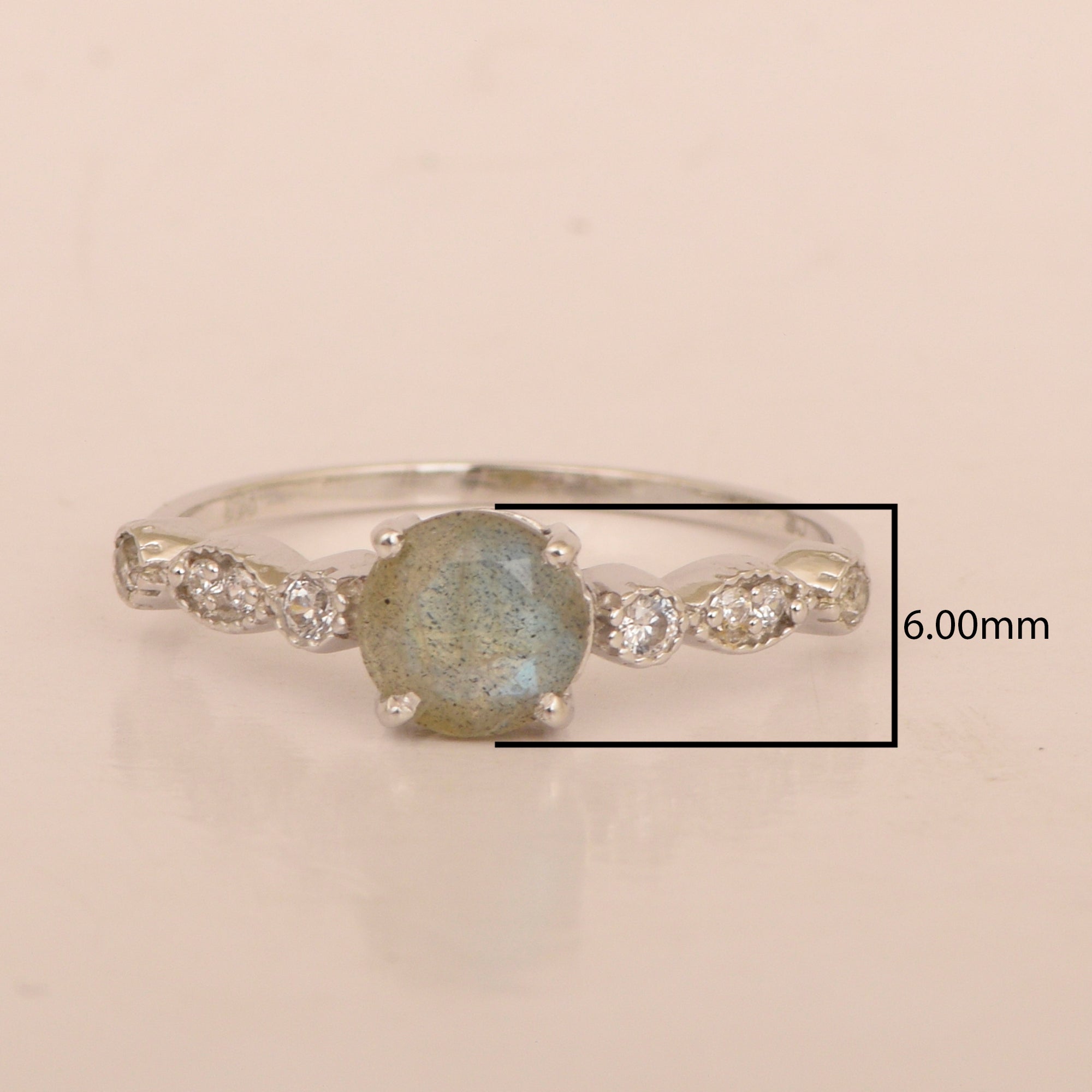 Labradorite ring