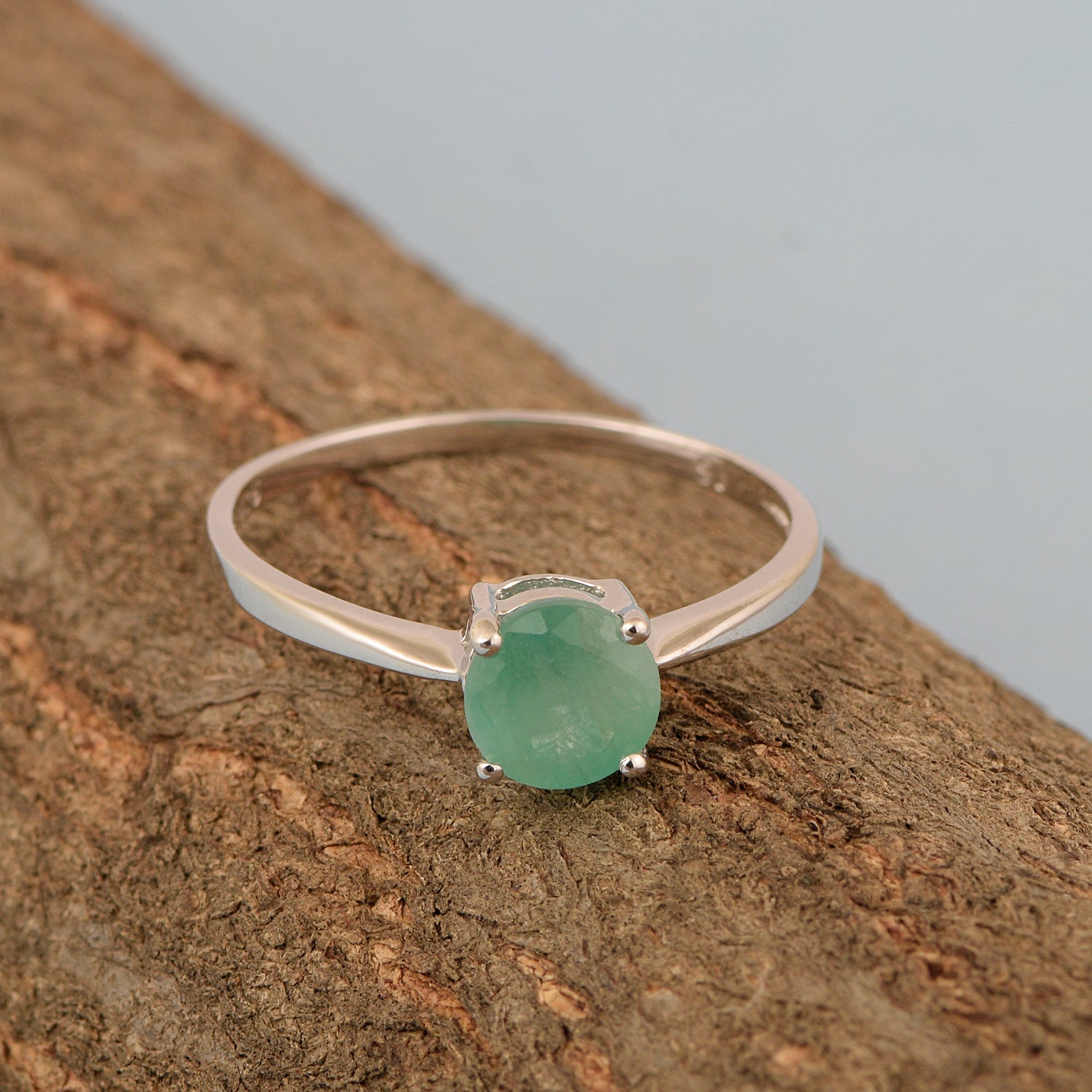 Emerald ring