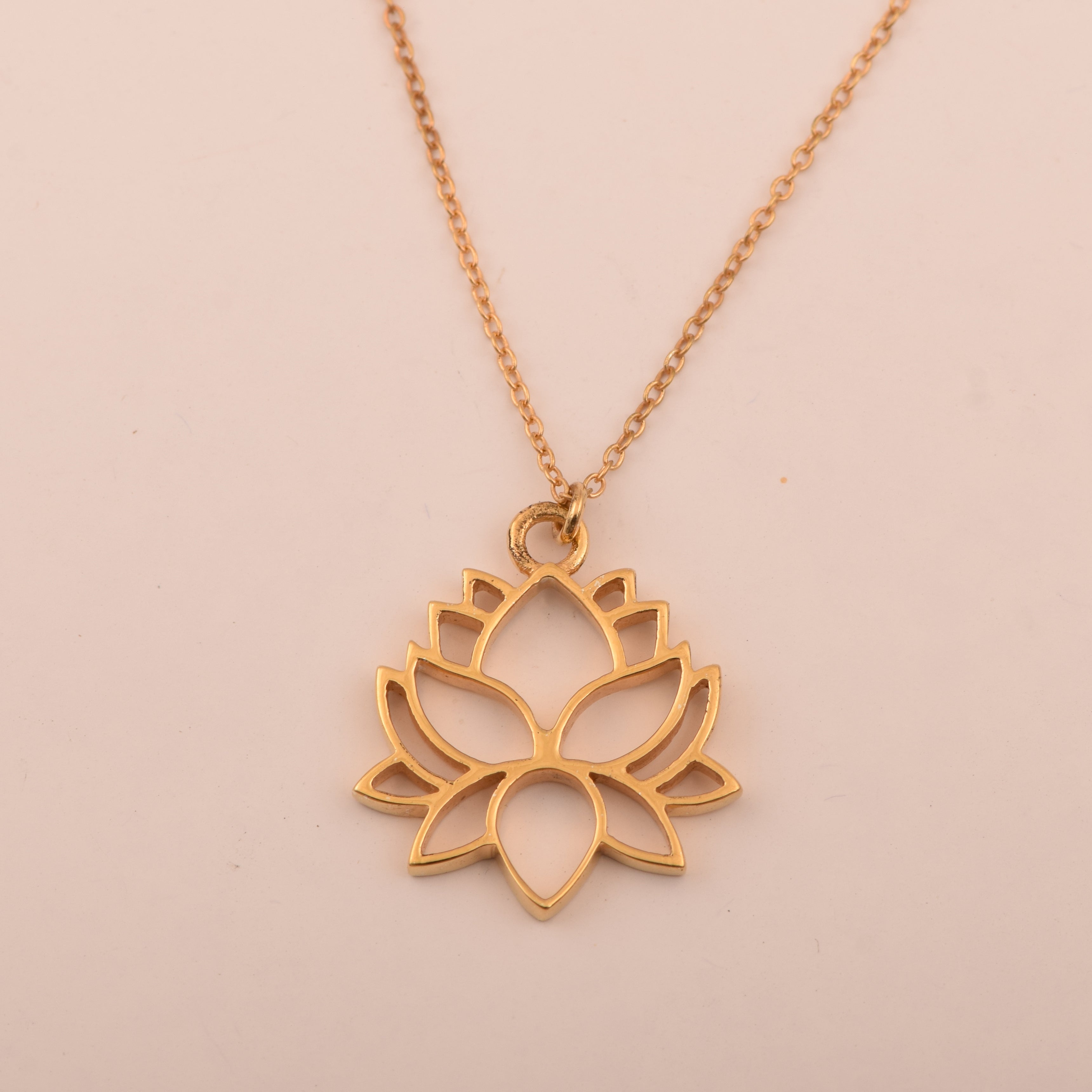 Collana con ciondolo a forma di loto in argento sterling 925 rodiato Shine Jewel, 3,285 g.