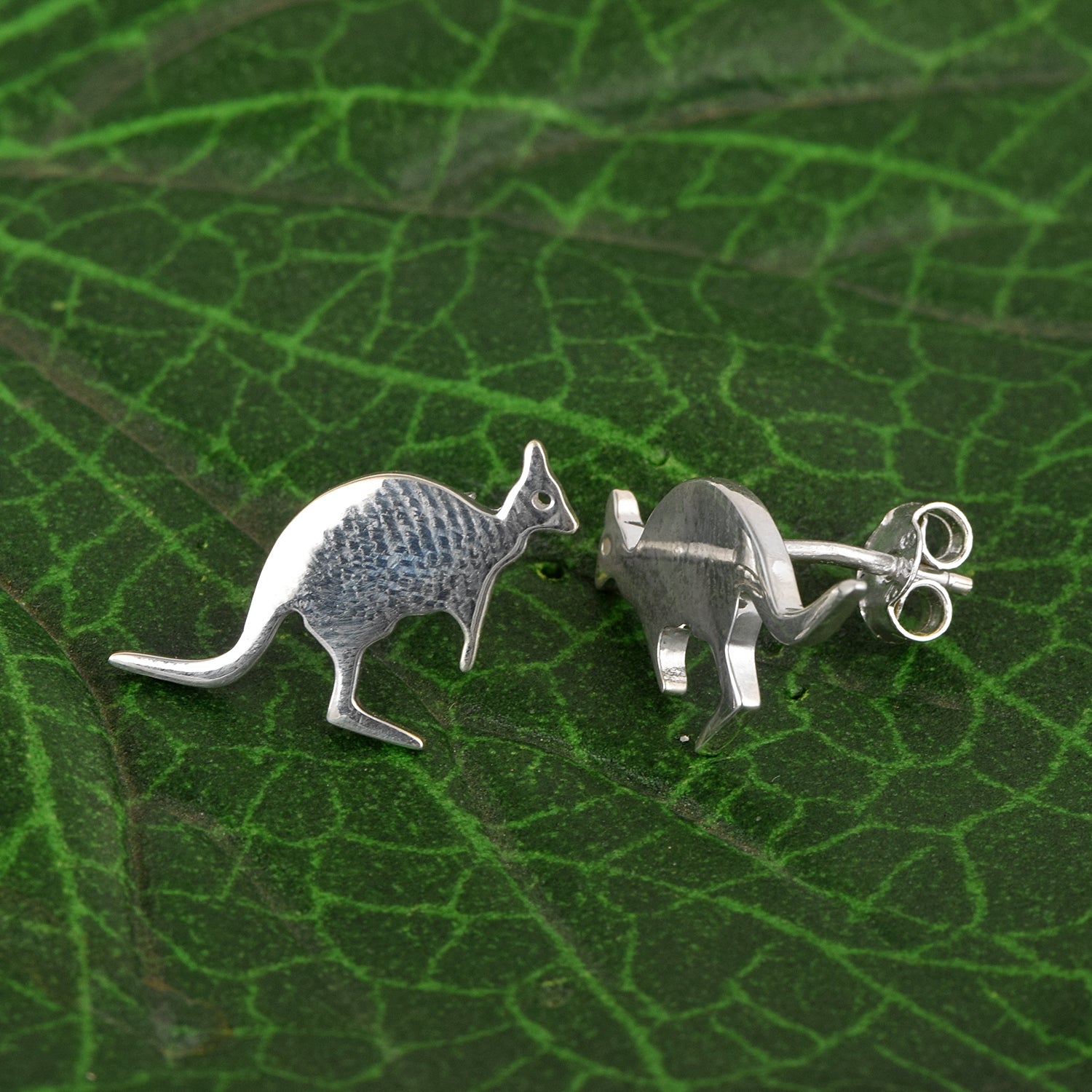 Kangaroo Stud Earrings - Sterling Silver