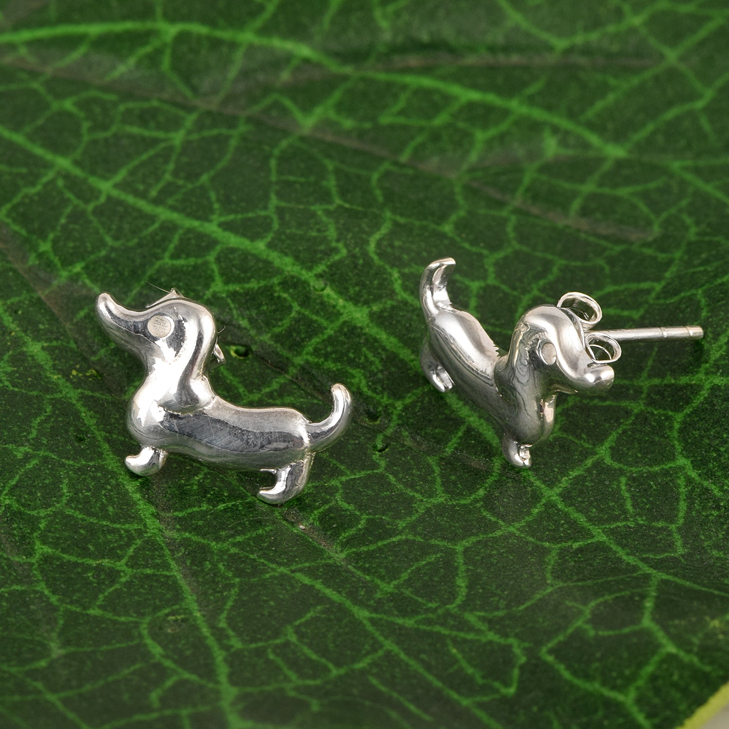 Dachshund Dog Stud Earrings - Sterling Silver