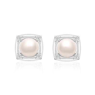 Pearl Earring