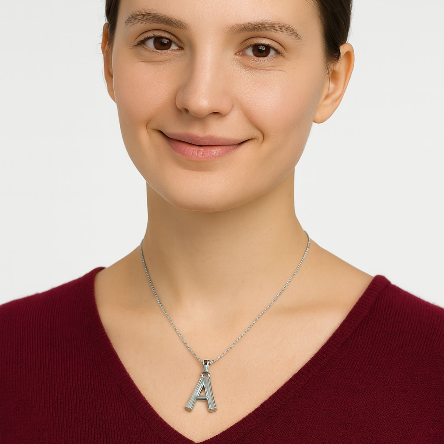 Collana con ciondolo con iniziale maiuscola AE