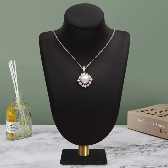 5.25 Ctw Round Shape Pearl Gemstone 925 Sterling Silver Solitaire Halo Classic Design Pendant Necklace