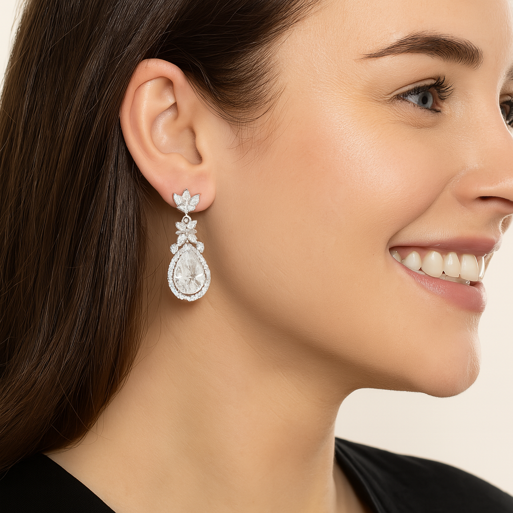 Eleganti orecchini pendenti floreali in moissanite – Argento Sterling