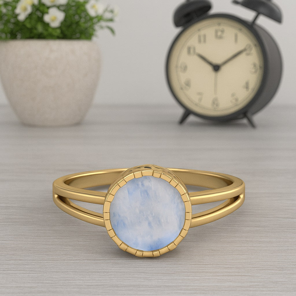 Moonstone Solitaire Split Band Ring – Sterling Silver