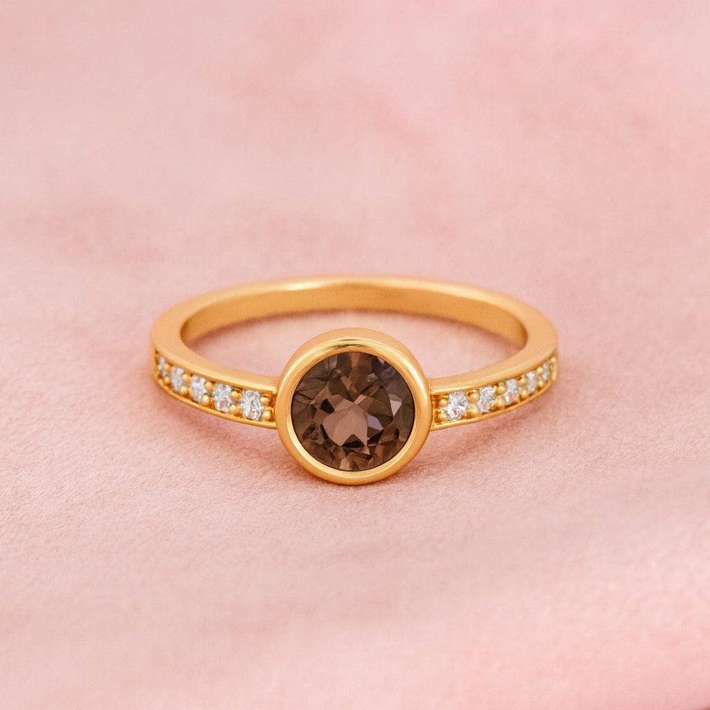 Smoky Quartz 0.75 Ct Round Bezel Set with Side Accents Ring – 14K Yellow Gold