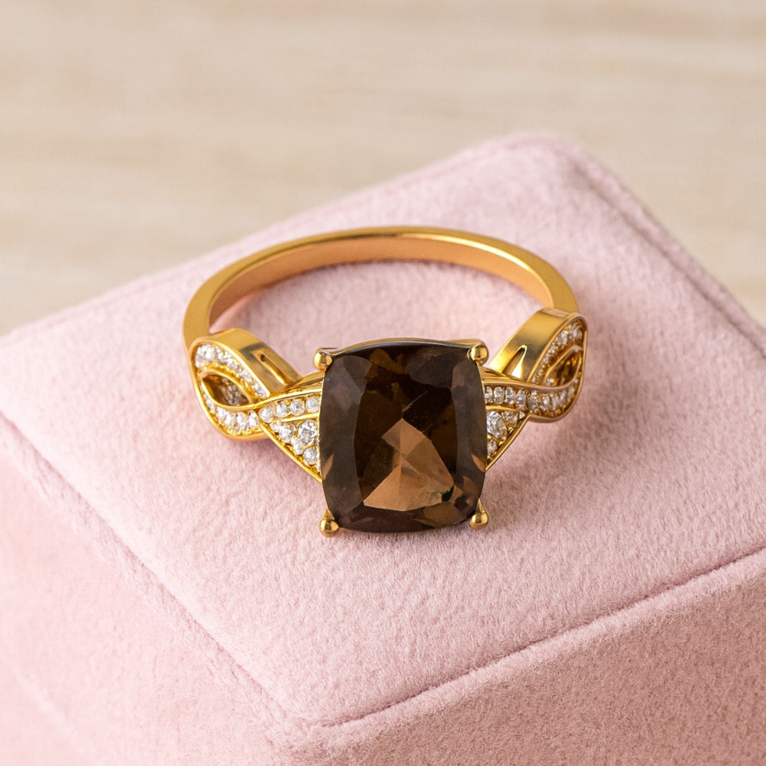 Smoky Quartz 3.00 Ct Octagon  Infinity Band Ring – 14K Yellow Gold