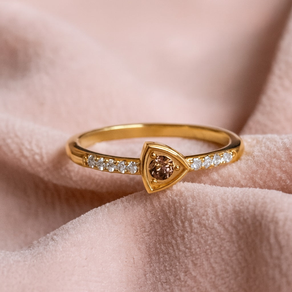 Smoky Quartz 0.10 Ct Round Shield Inspired Side Accent Ring – 14K Yellow Gold