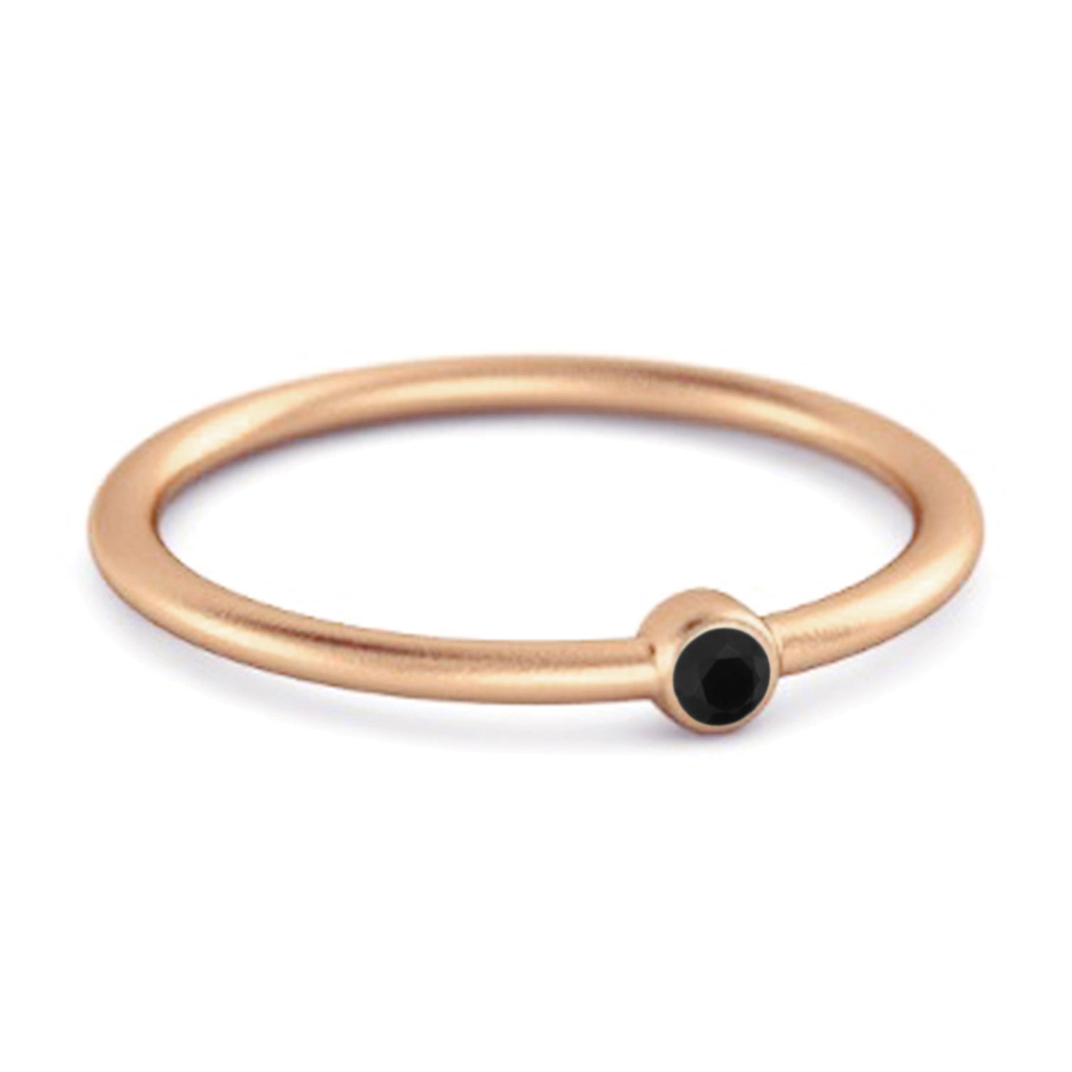 Anello solitario impilabile in argento sterling 925 con spinello nero da 0,1 ct