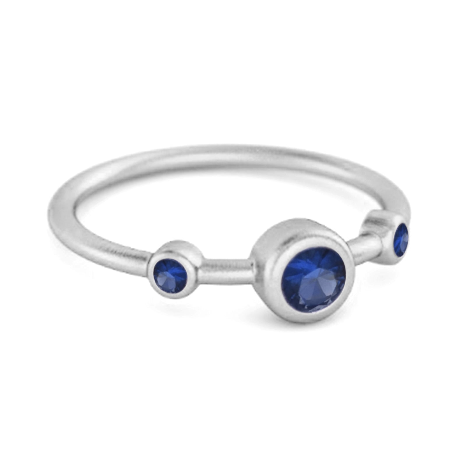 blue sapphire ring