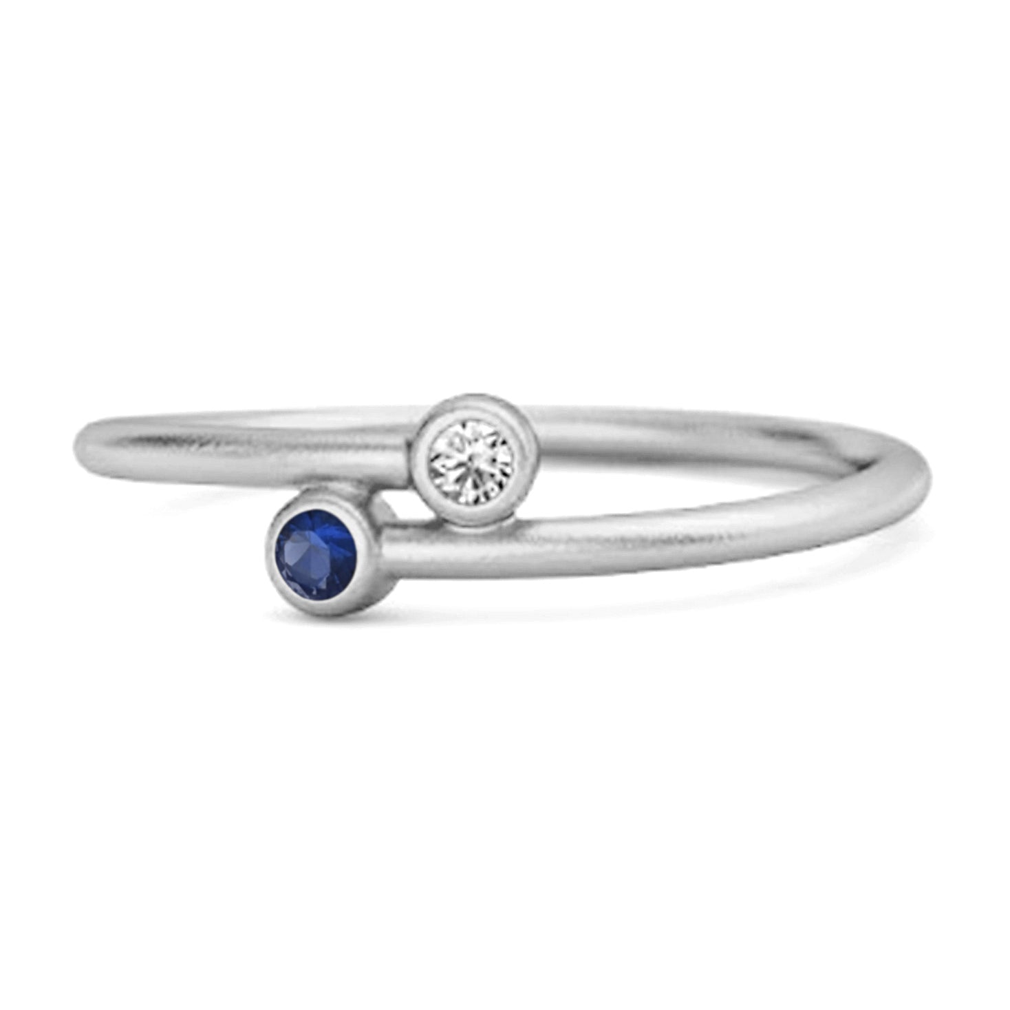 blue sapphire ring